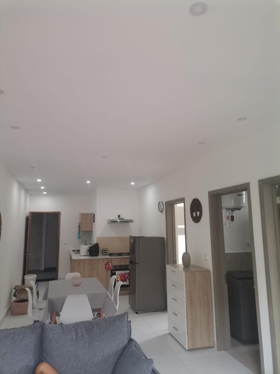 Kensington Square Luxury Apartment view 4