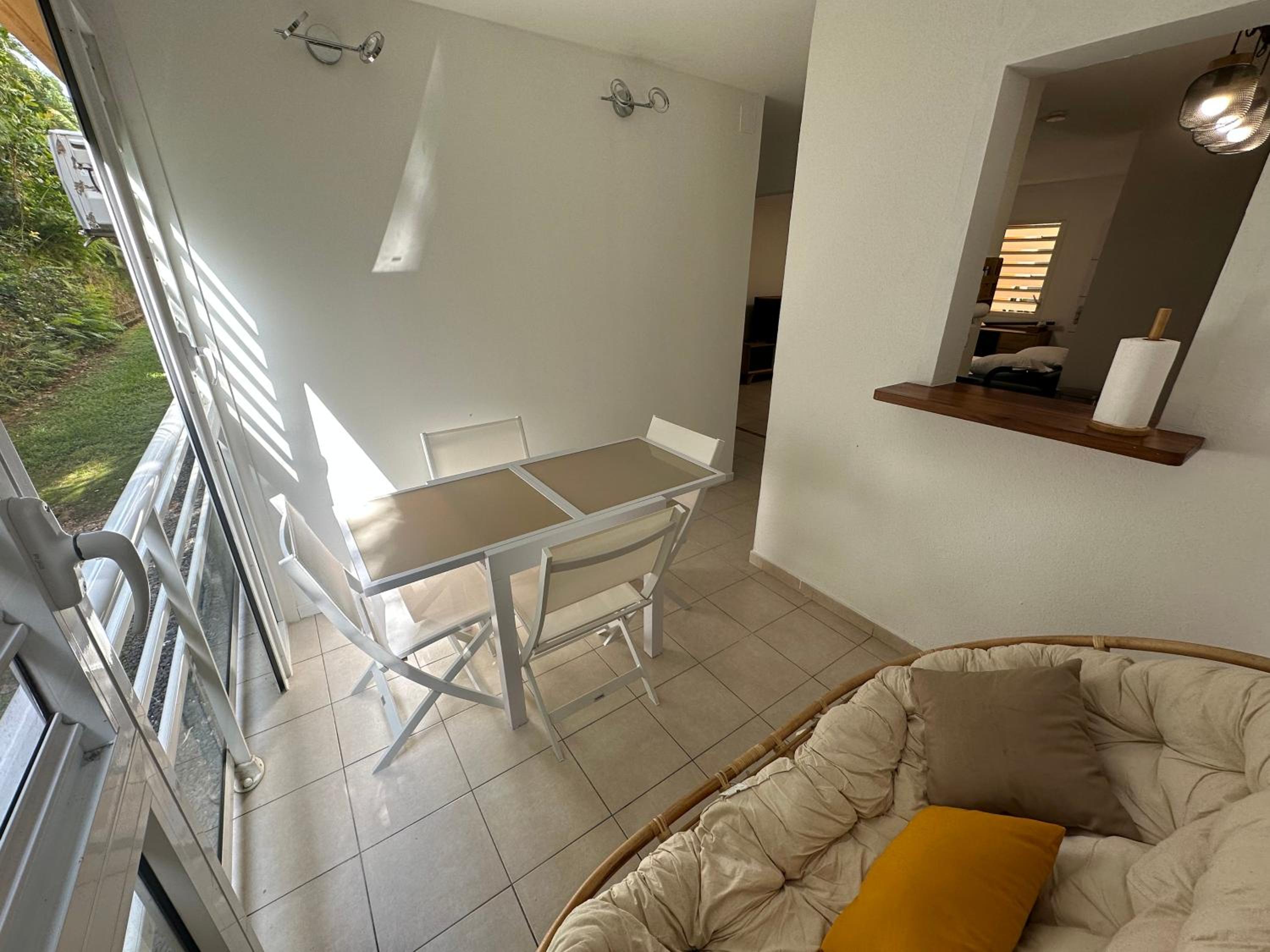 LOCATION T2 MEUBLÉ BAIE MAHAULT CONVENANCE view 2
