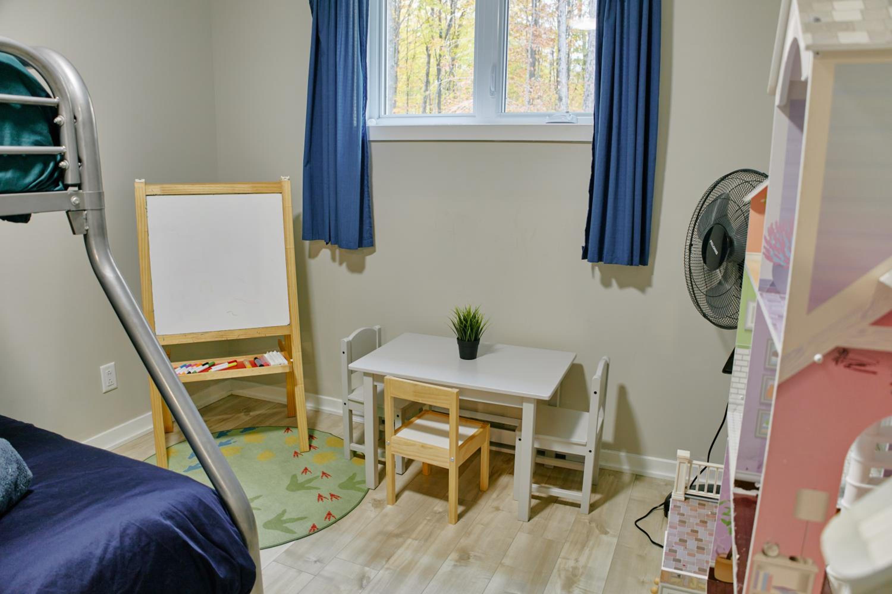 Cottage le Cerf (modern, spa, BBQ, accès lac Lili)