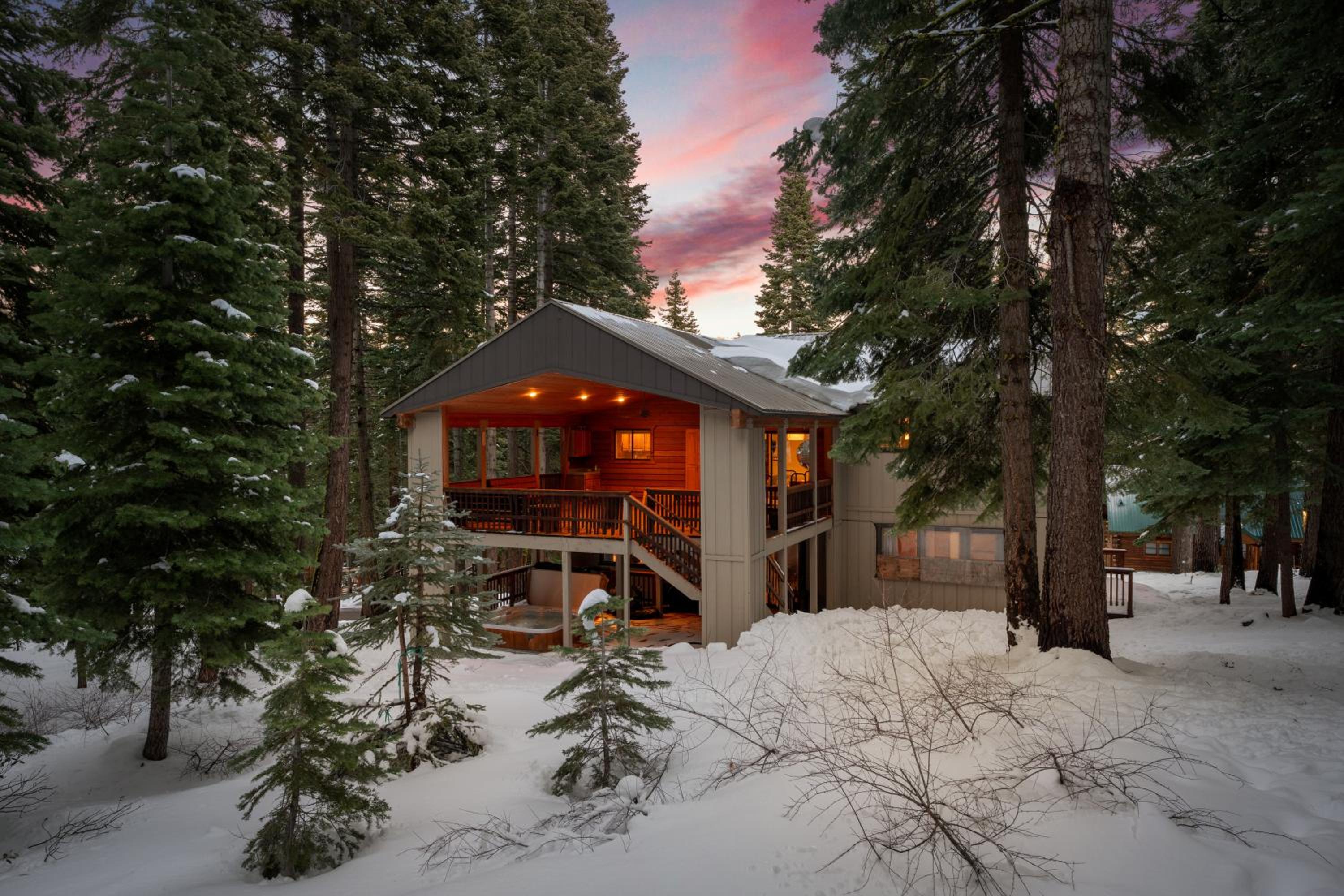 The Pinecrest Retreat view 3