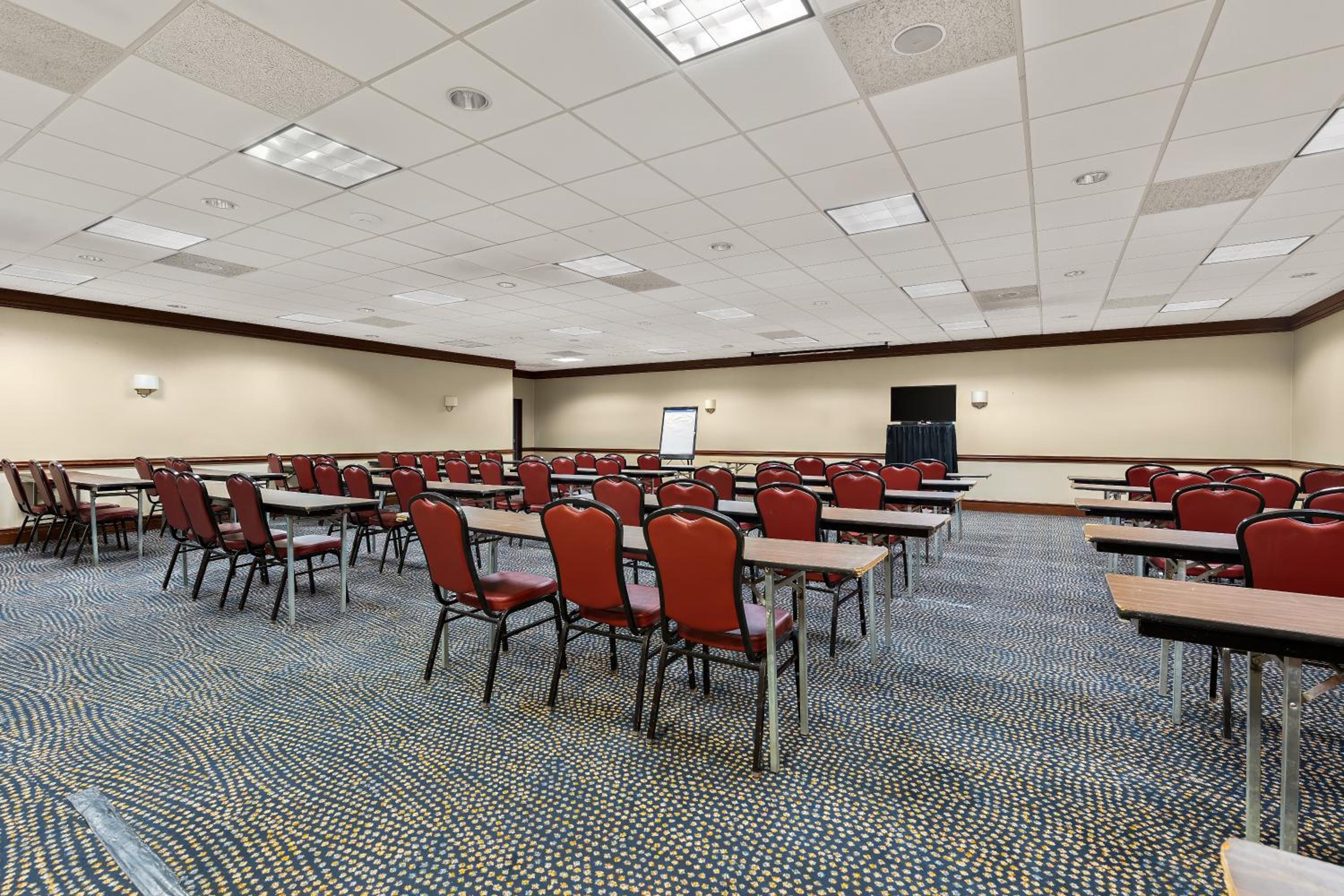 Holiday Inn Cleveland Airport West by IHG