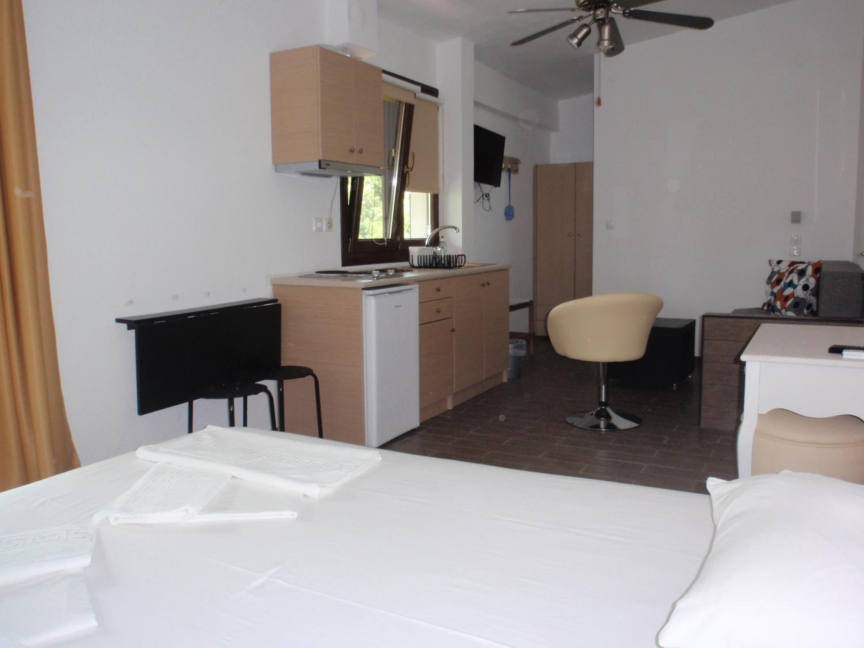 Petrouda's Apartments photo 2