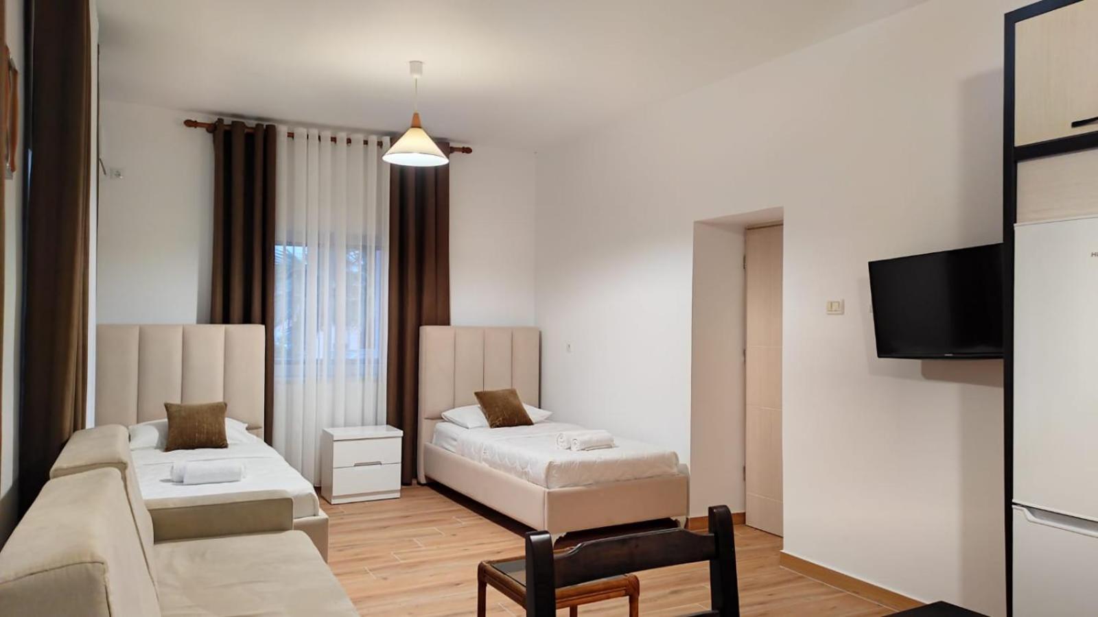 Four Seasons Apartments