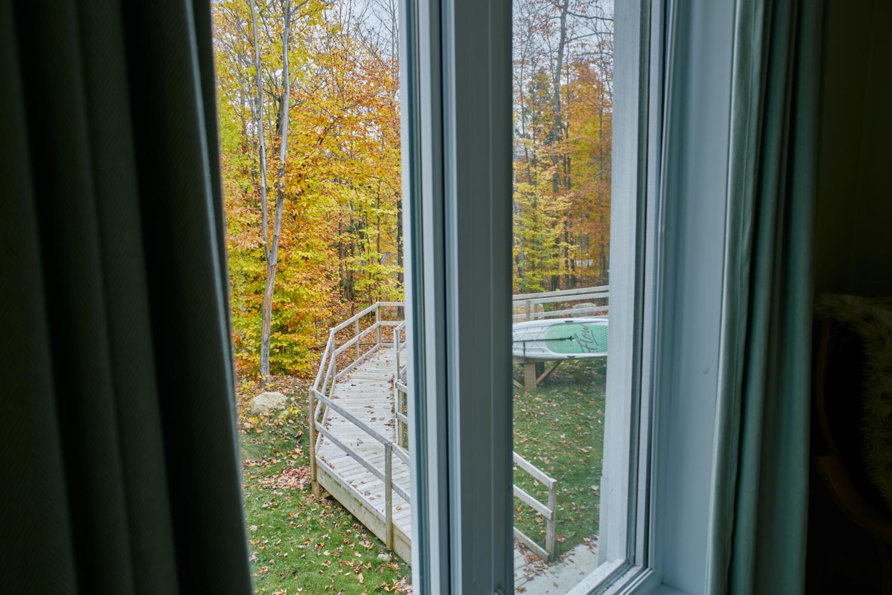 Cottage le Cerf (modern, spa, BBQ, accès lac Lili)