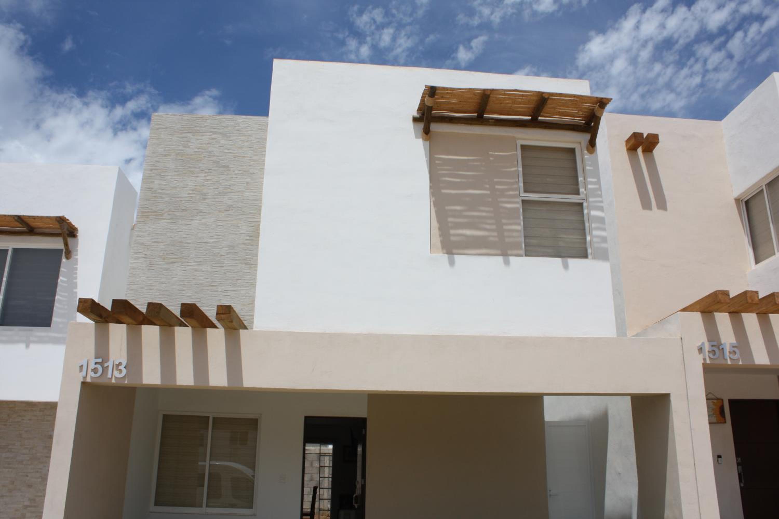 3 bedroom 3 bath, vacation home, gated community with ammenities view 2