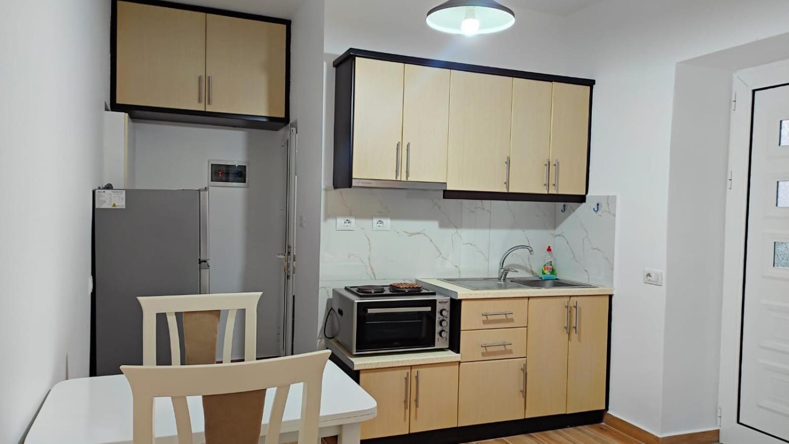 Four Seasons Apartments