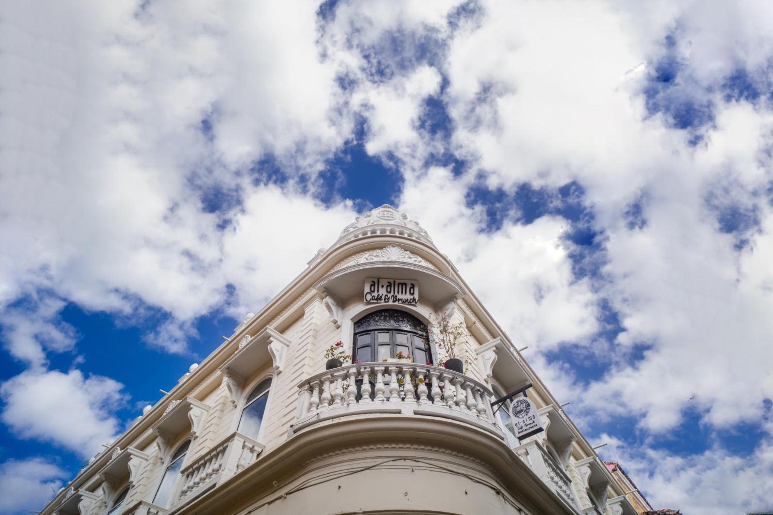 Al Alma Apart-Suites