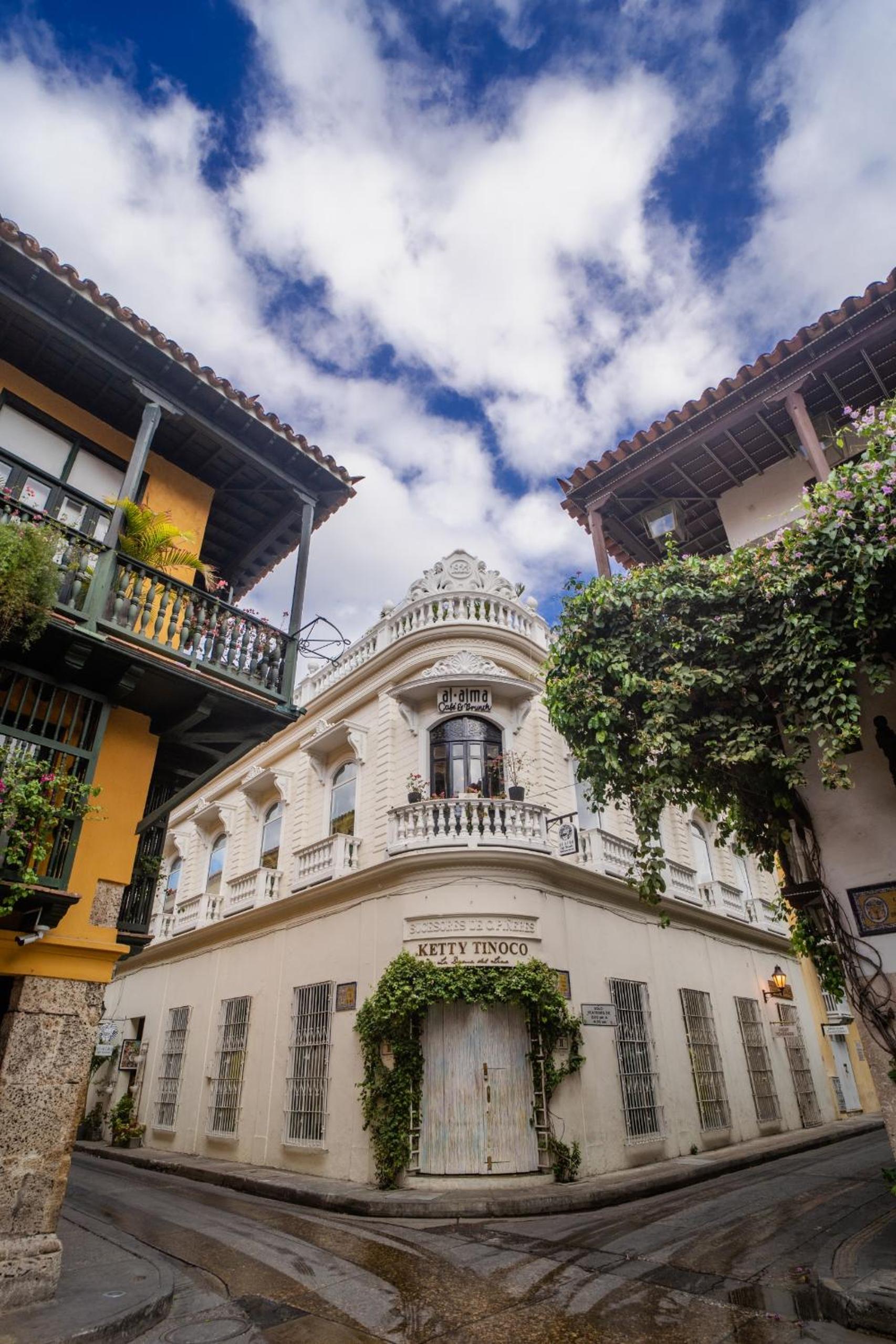 Al Alma Apart-Suites