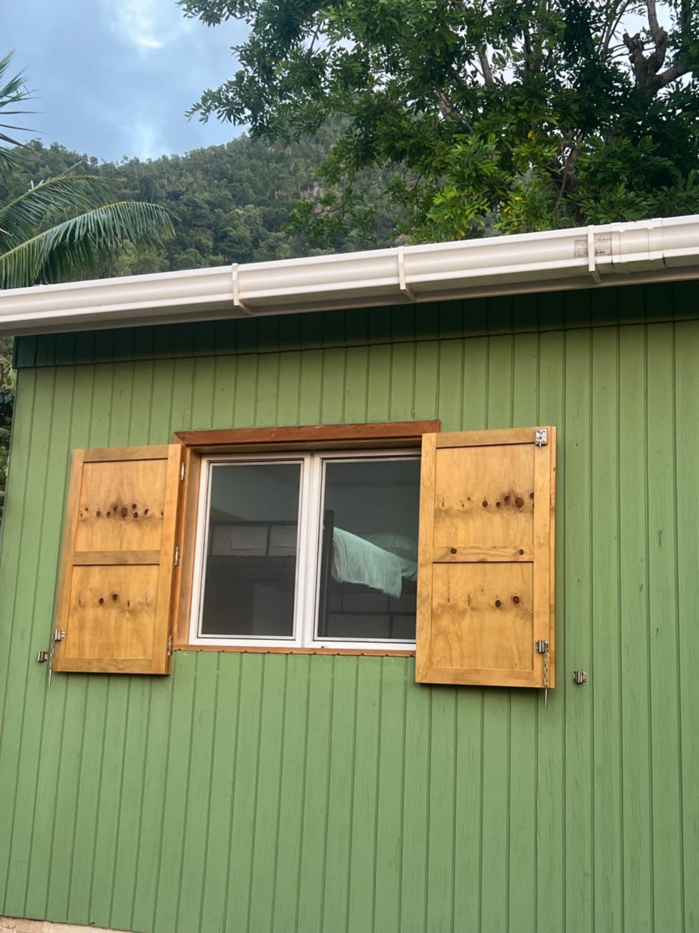 JAZMIN HOsTEL