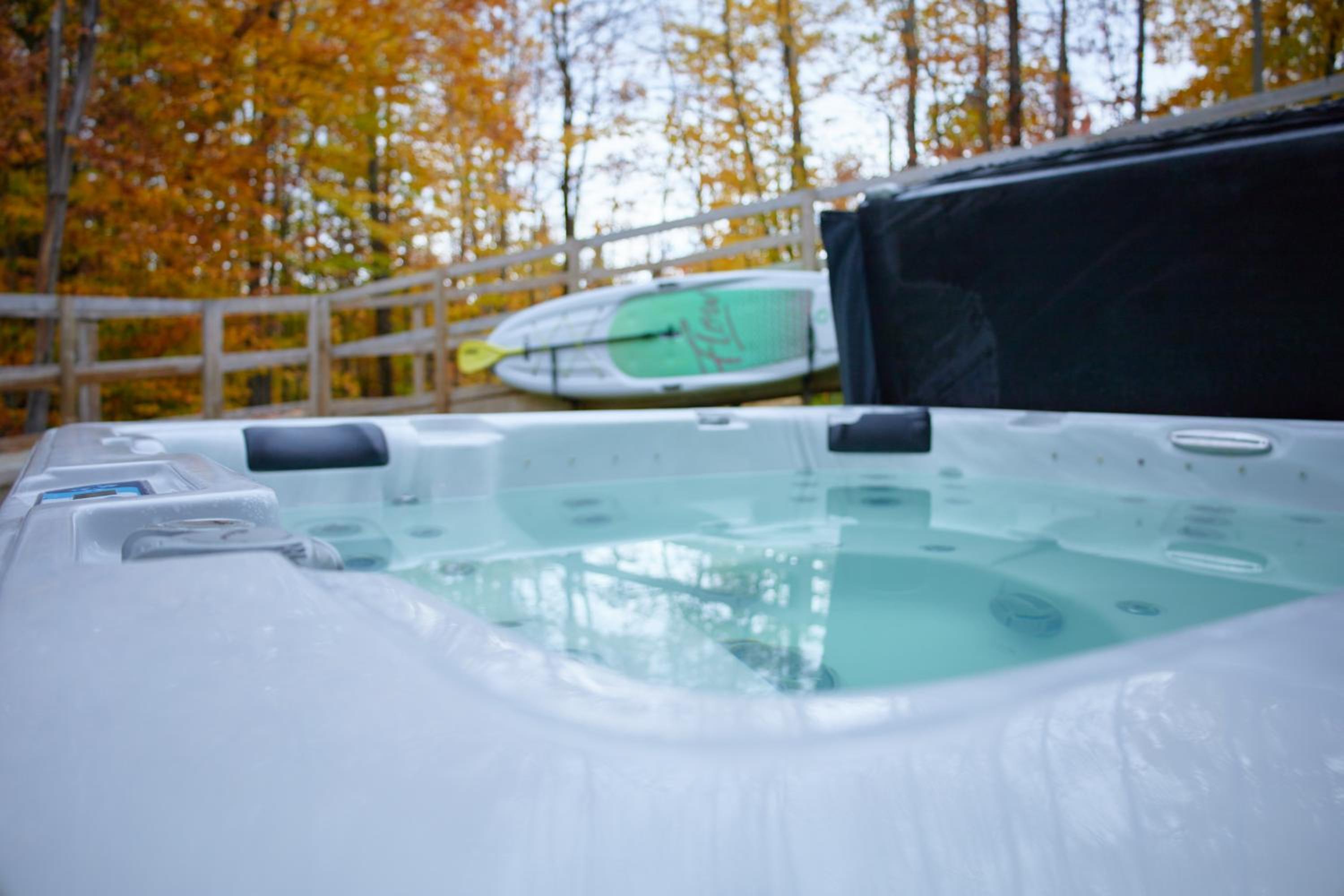 Cottage le Cerf (modern, spa, BBQ, accès lac Lili)
