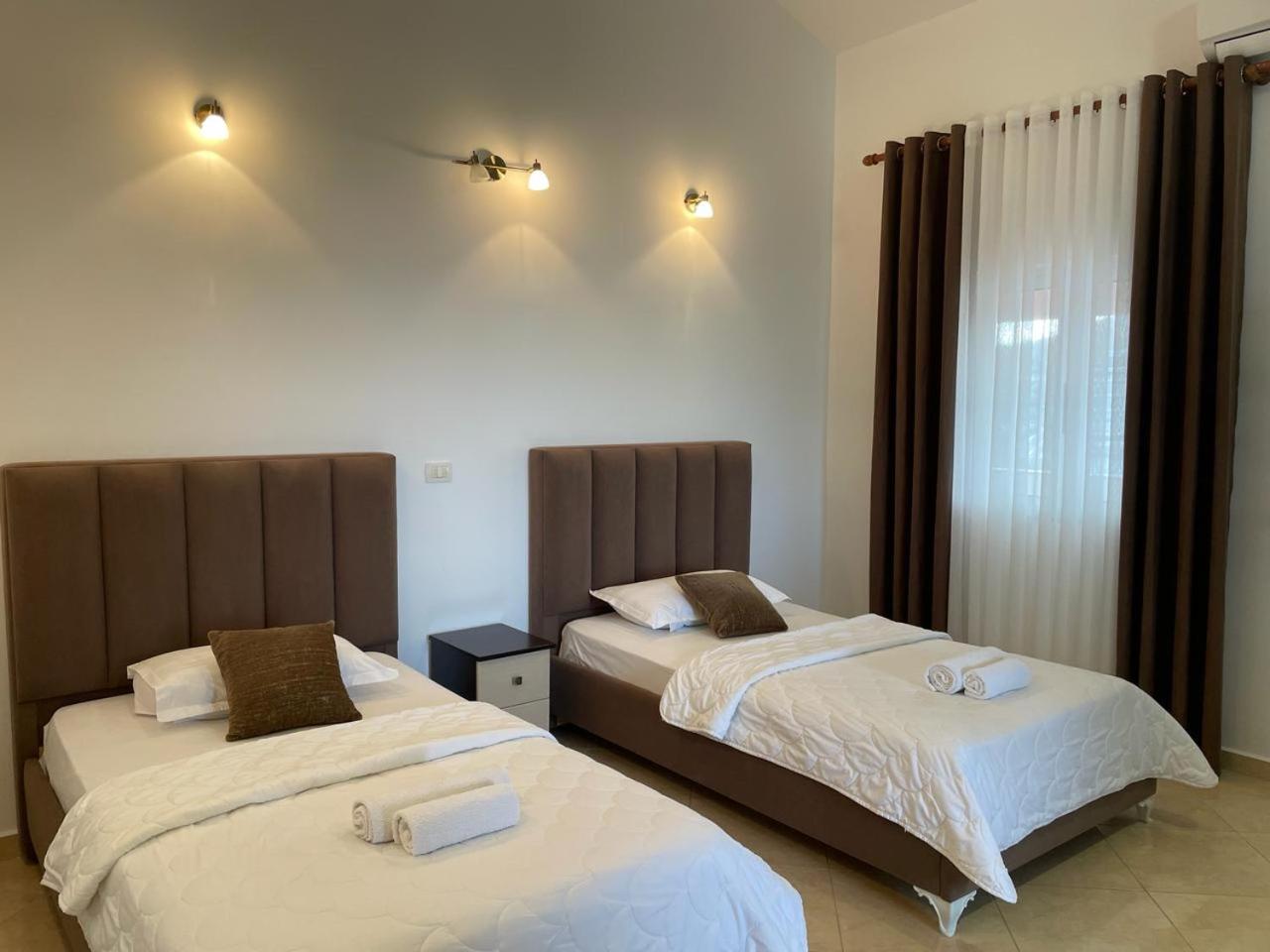 Four Seasons Apartments