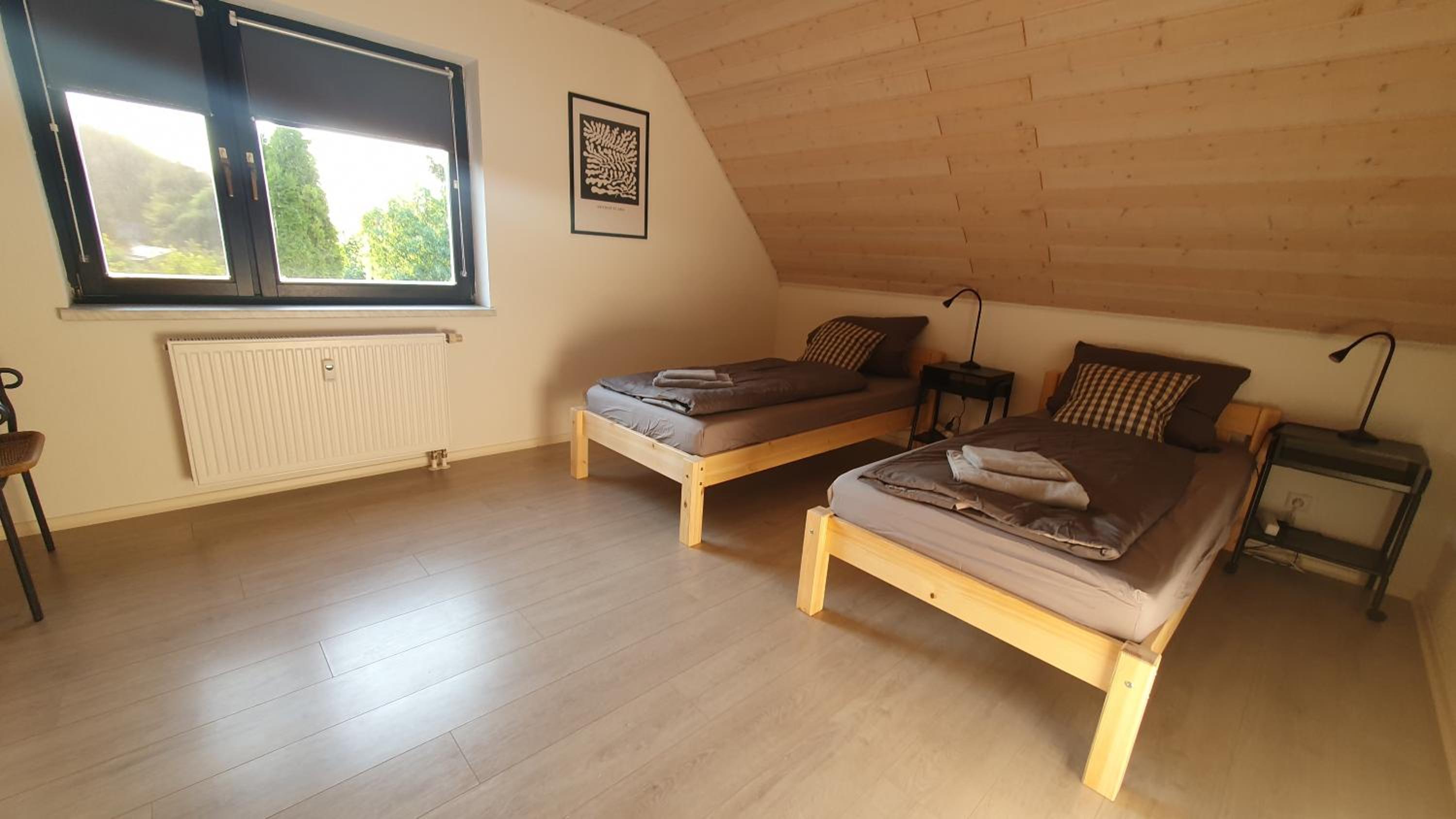 Ferienwohnung zentrale Lage Parkplatz kostenlos Grill Terrasse Fahrradraum Kromlau