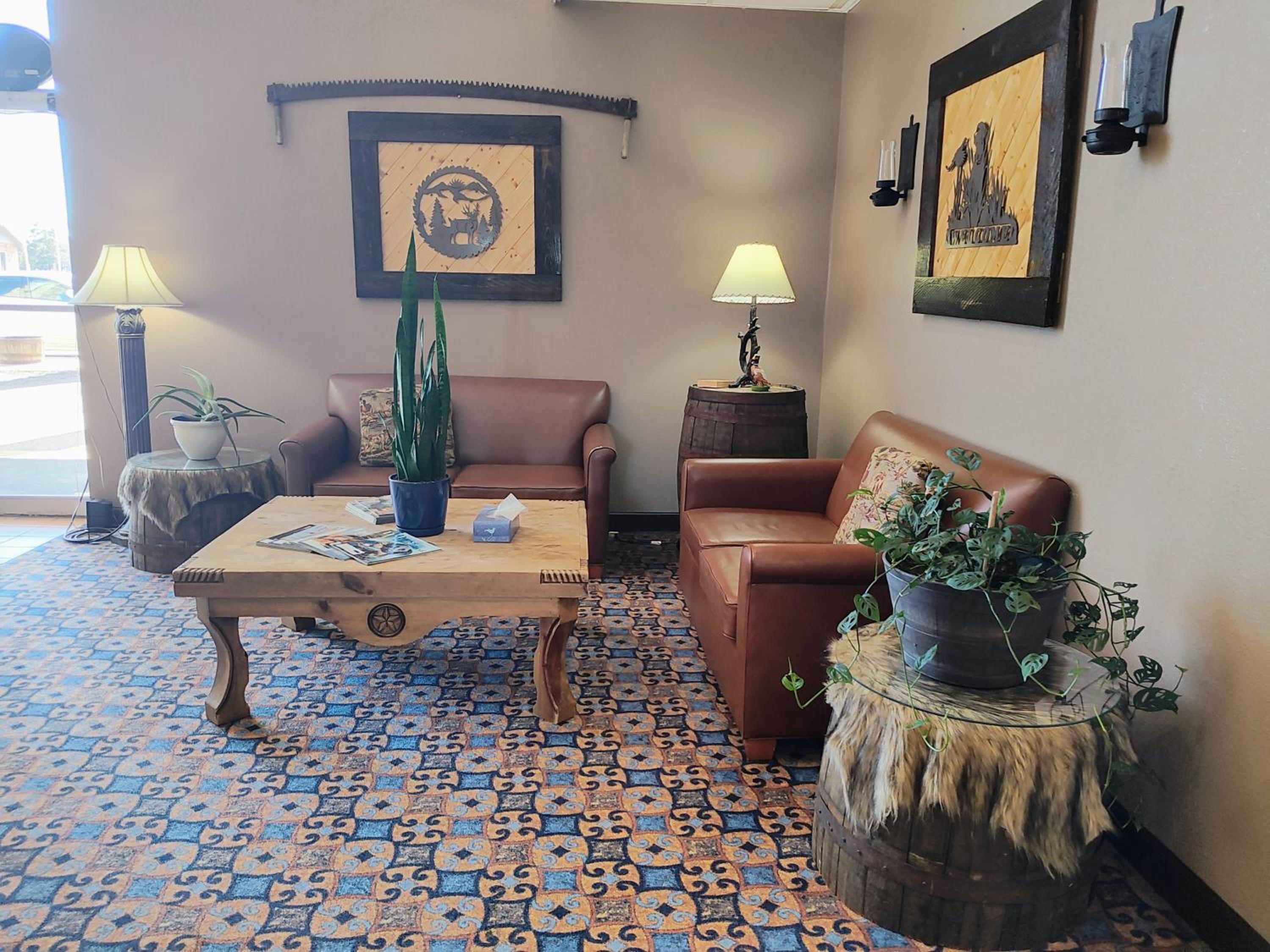 The Lodge at Russell - Russell Inn