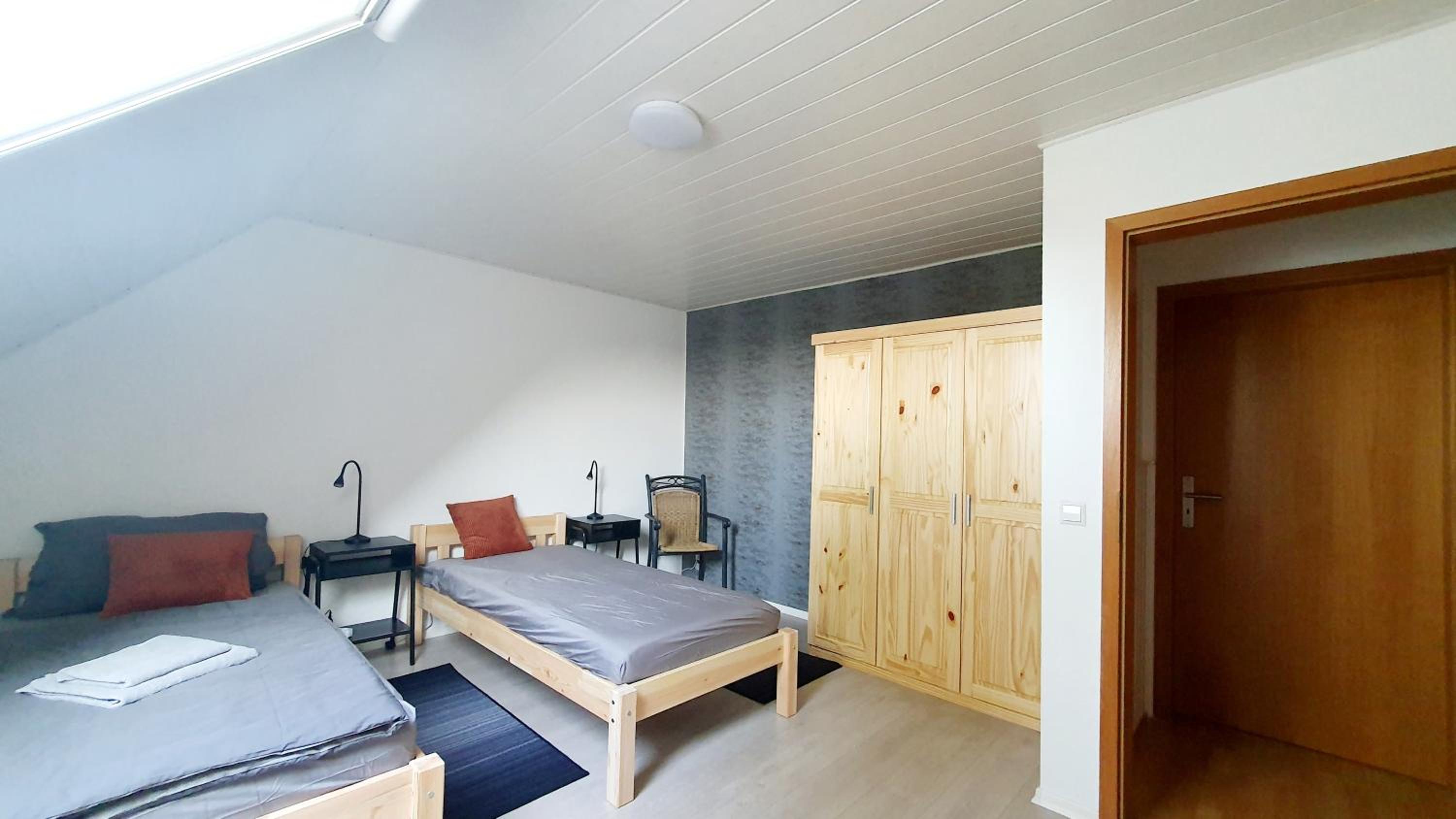 Ferienwohnung zentrale Lage Parkplatz kostenlos Grill Terrasse Fahrradraum Kromlau