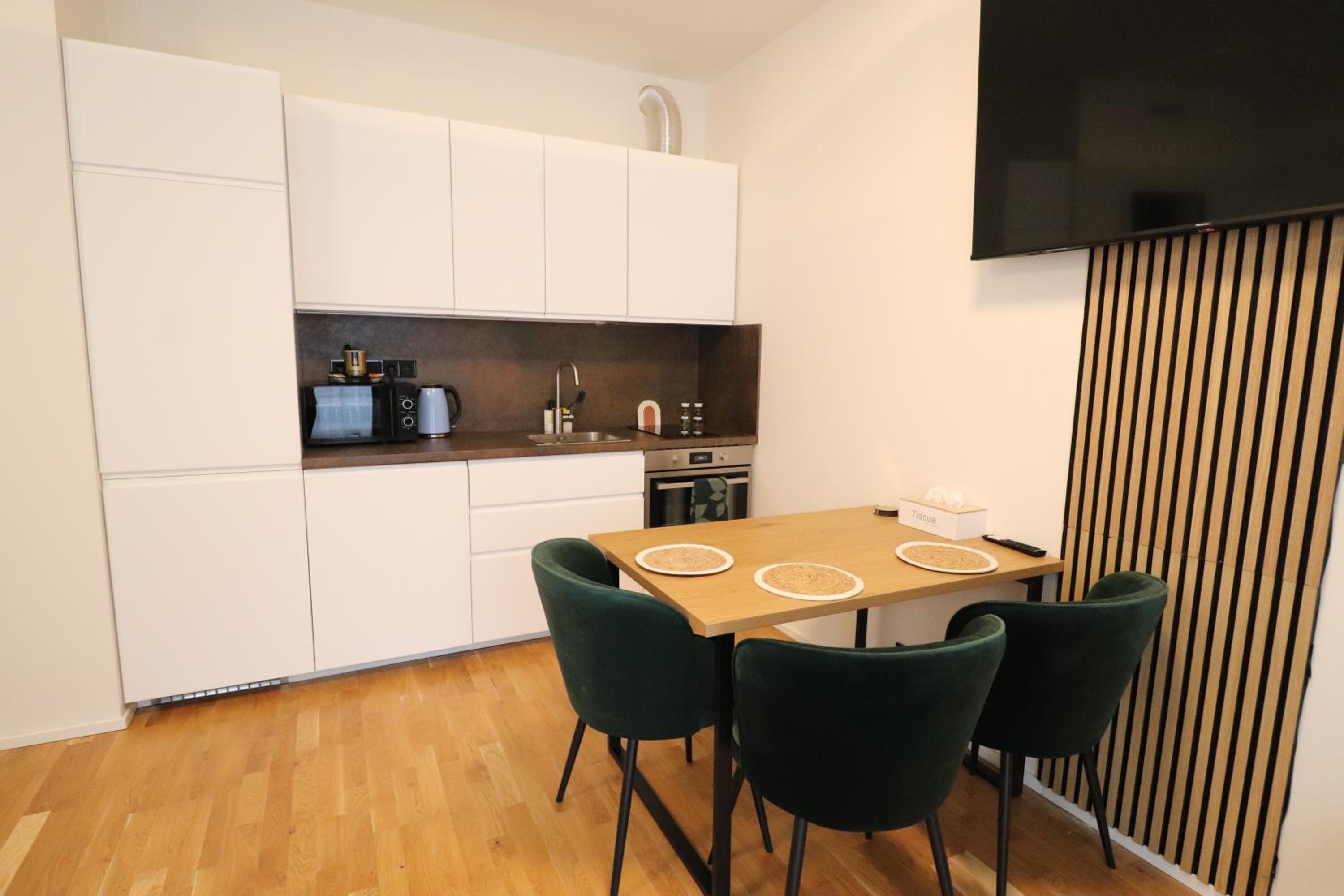 Jasminn Apartments