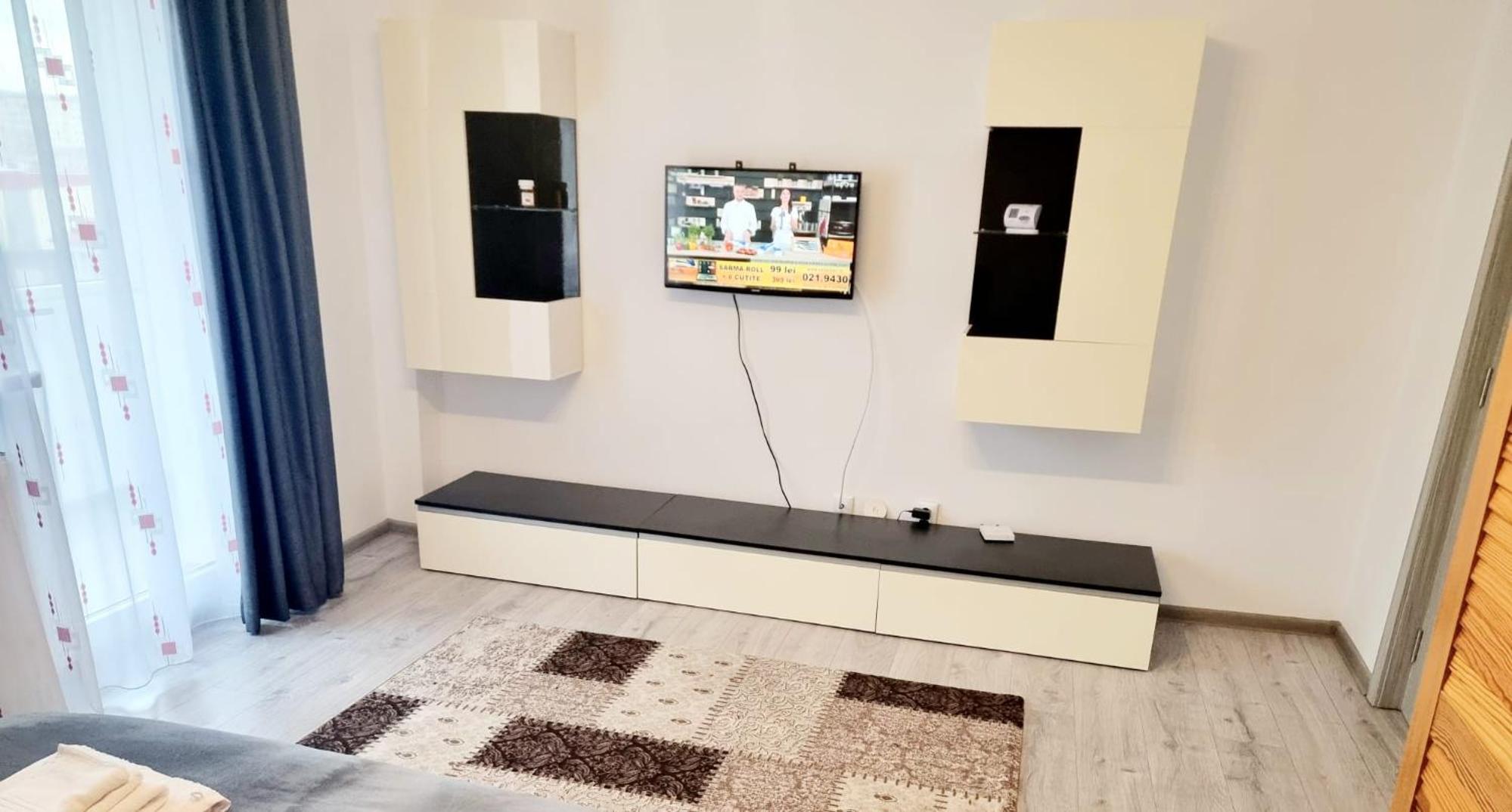 Feel Like Home view 4