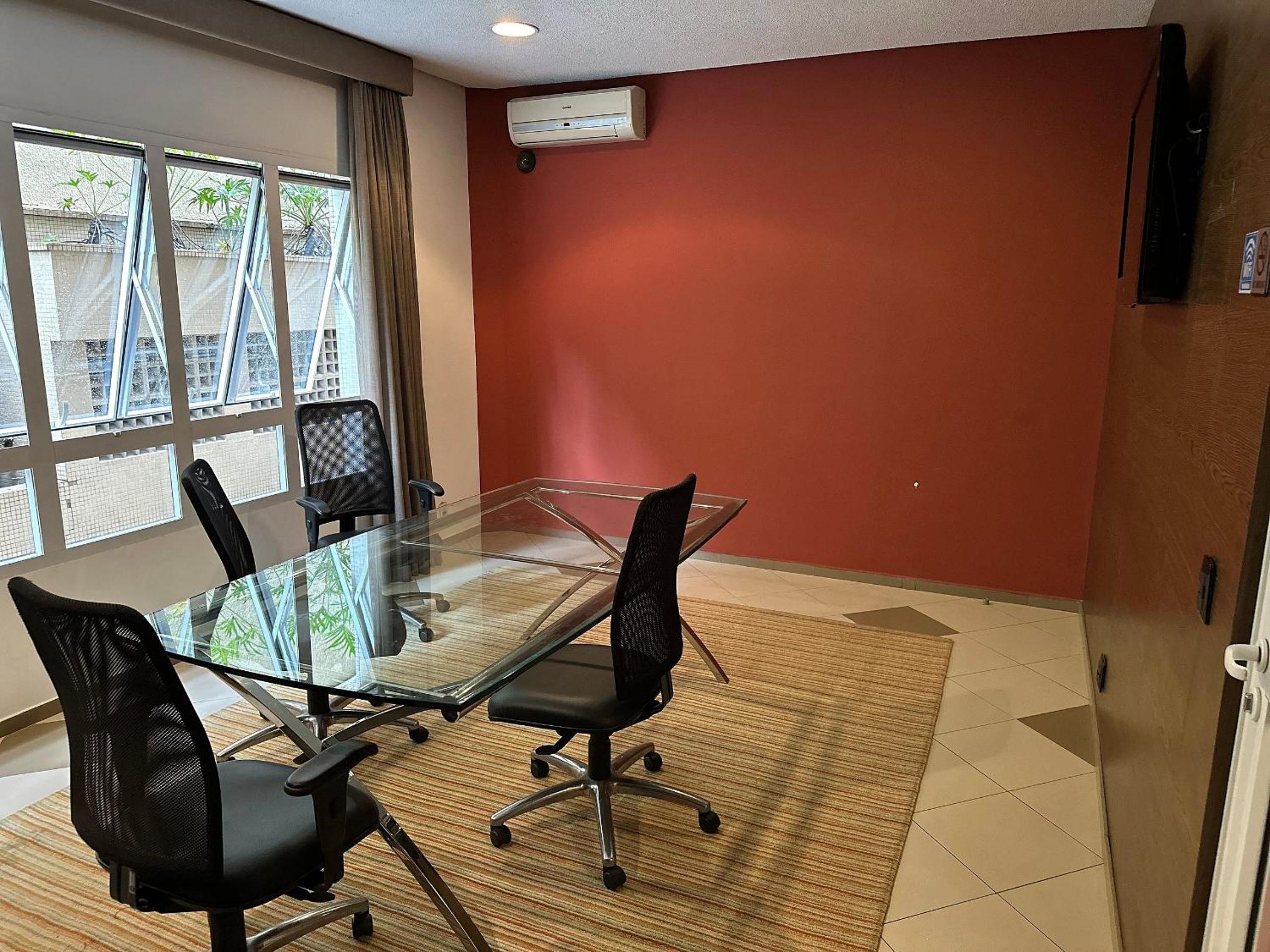 meeting & event spaces