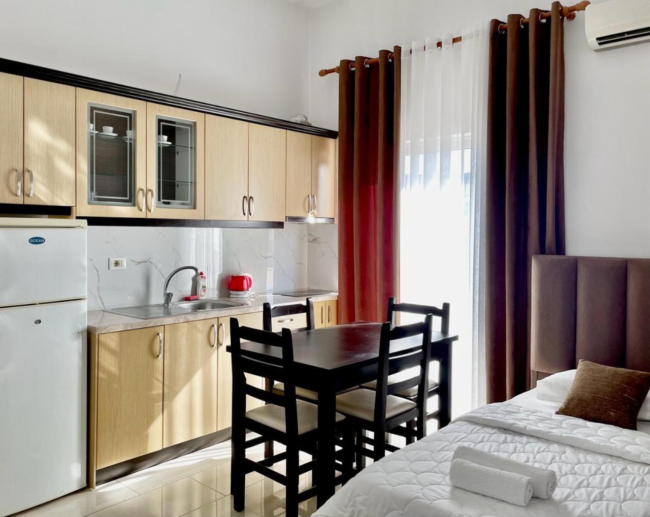 Four Seasons Apartments