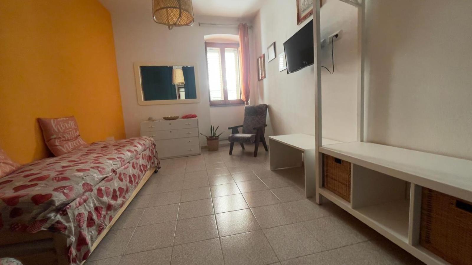 Itiseasy Cuglieri 1 e 2 Private Apartments