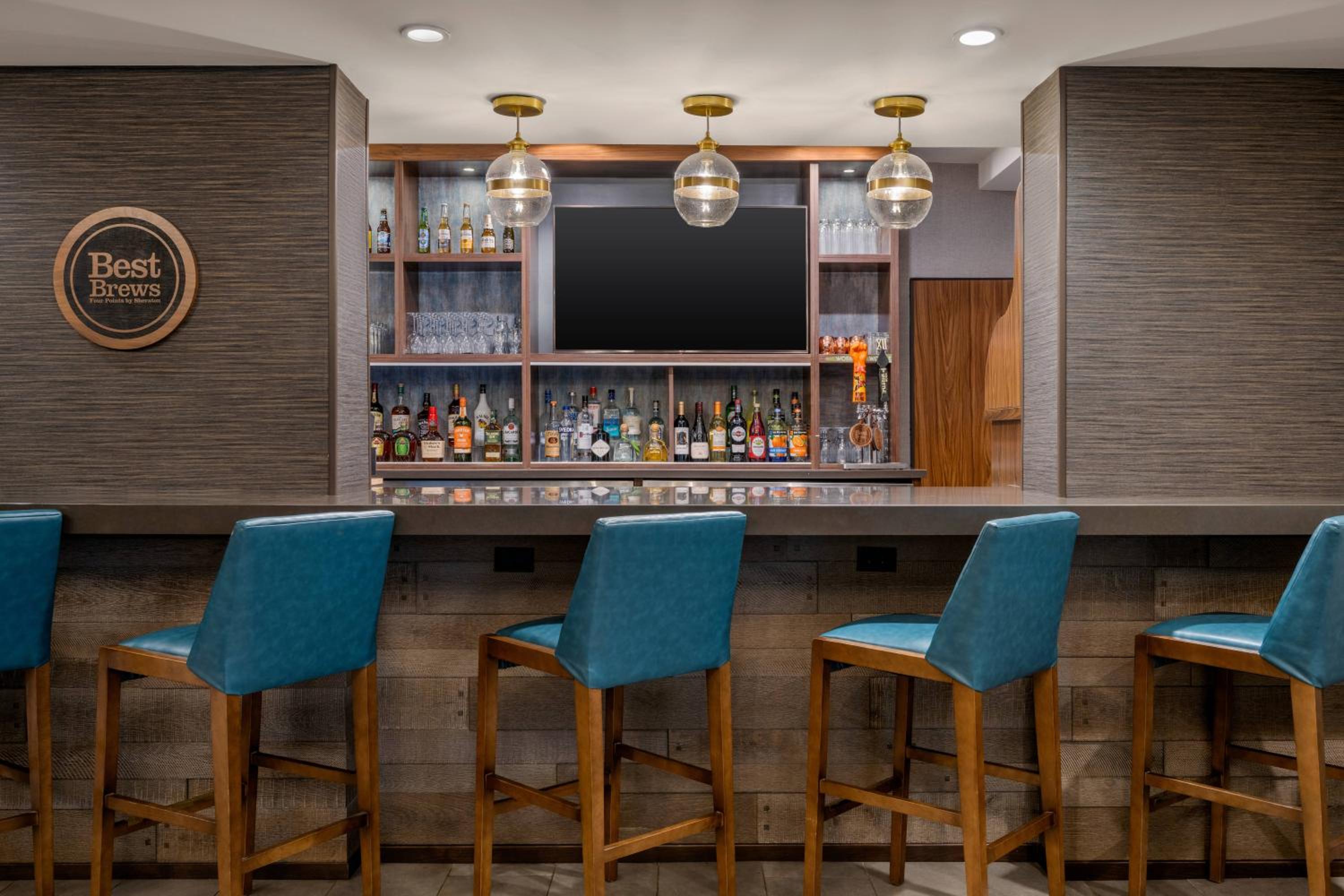 Four Points by Sheraton Chicago Westchester/Oak Brook - Property Image 1