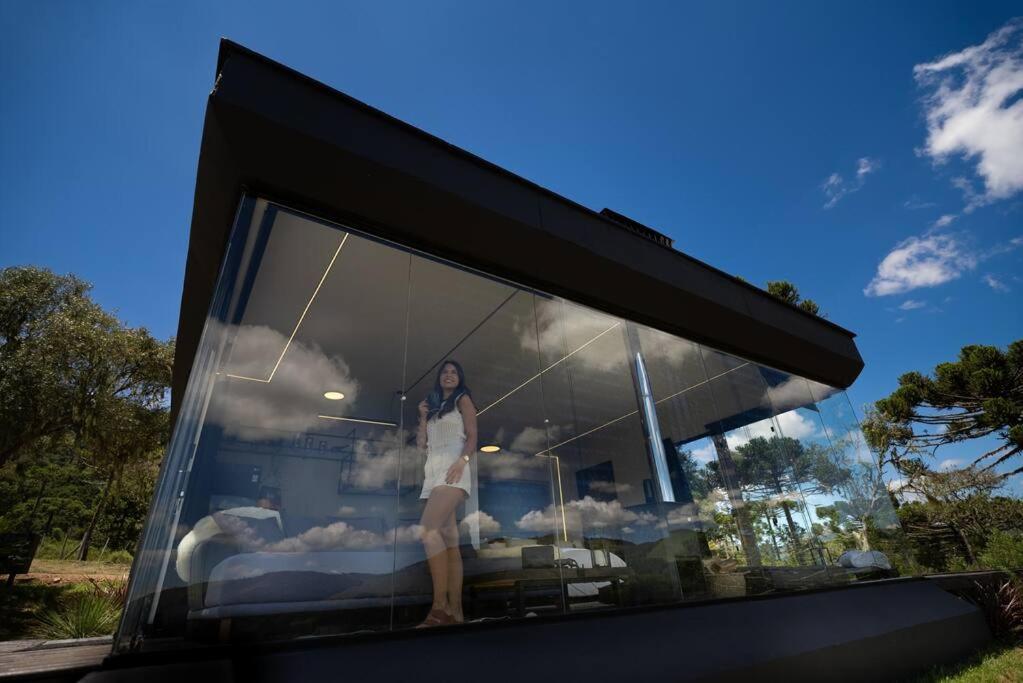 Cabana Requintada em Meio as Montanhas