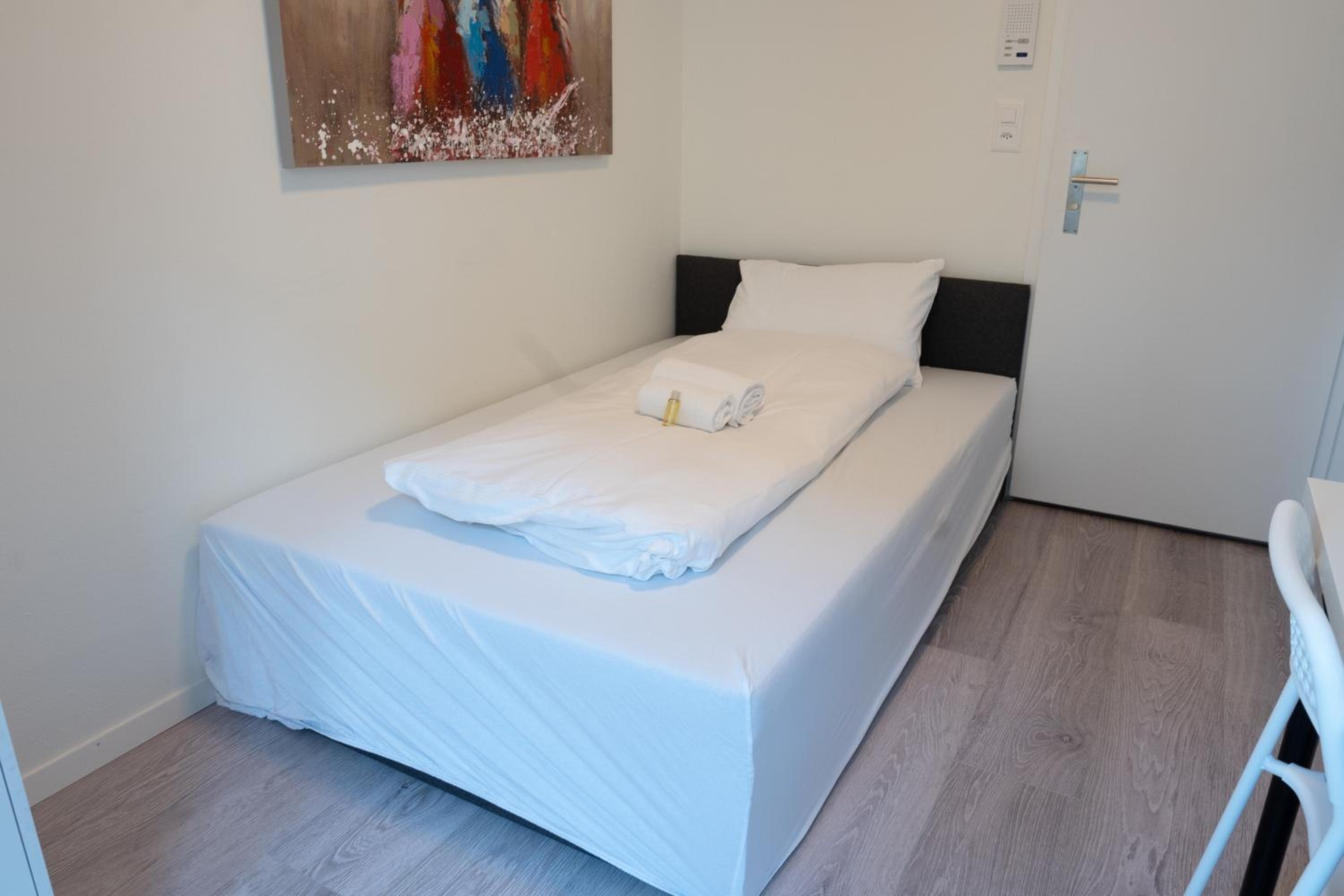 Cozy Urban Studio in the City BE-27