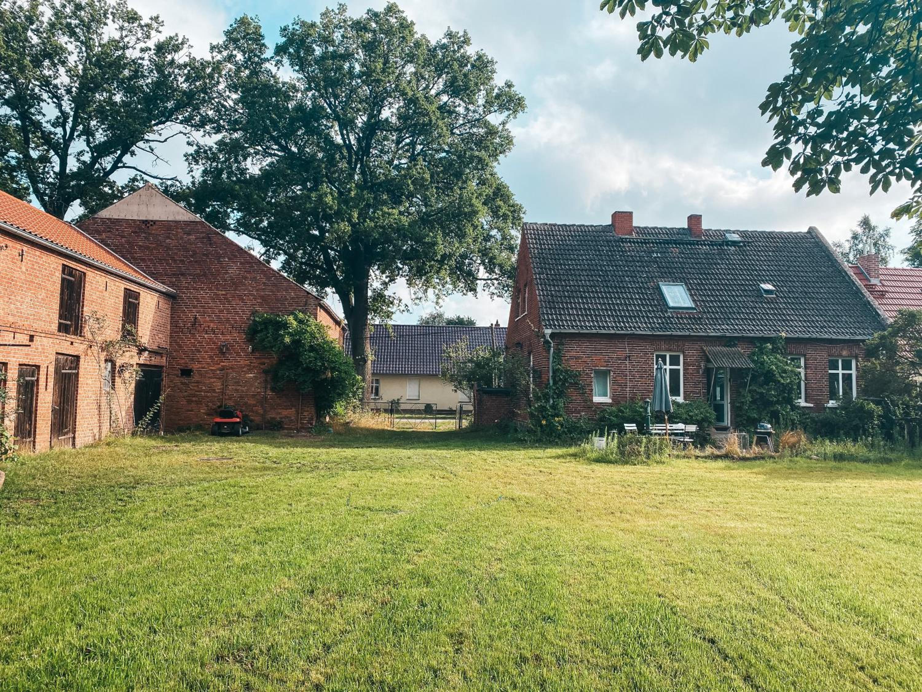 Altes Dorfhaus Sechzehneichen