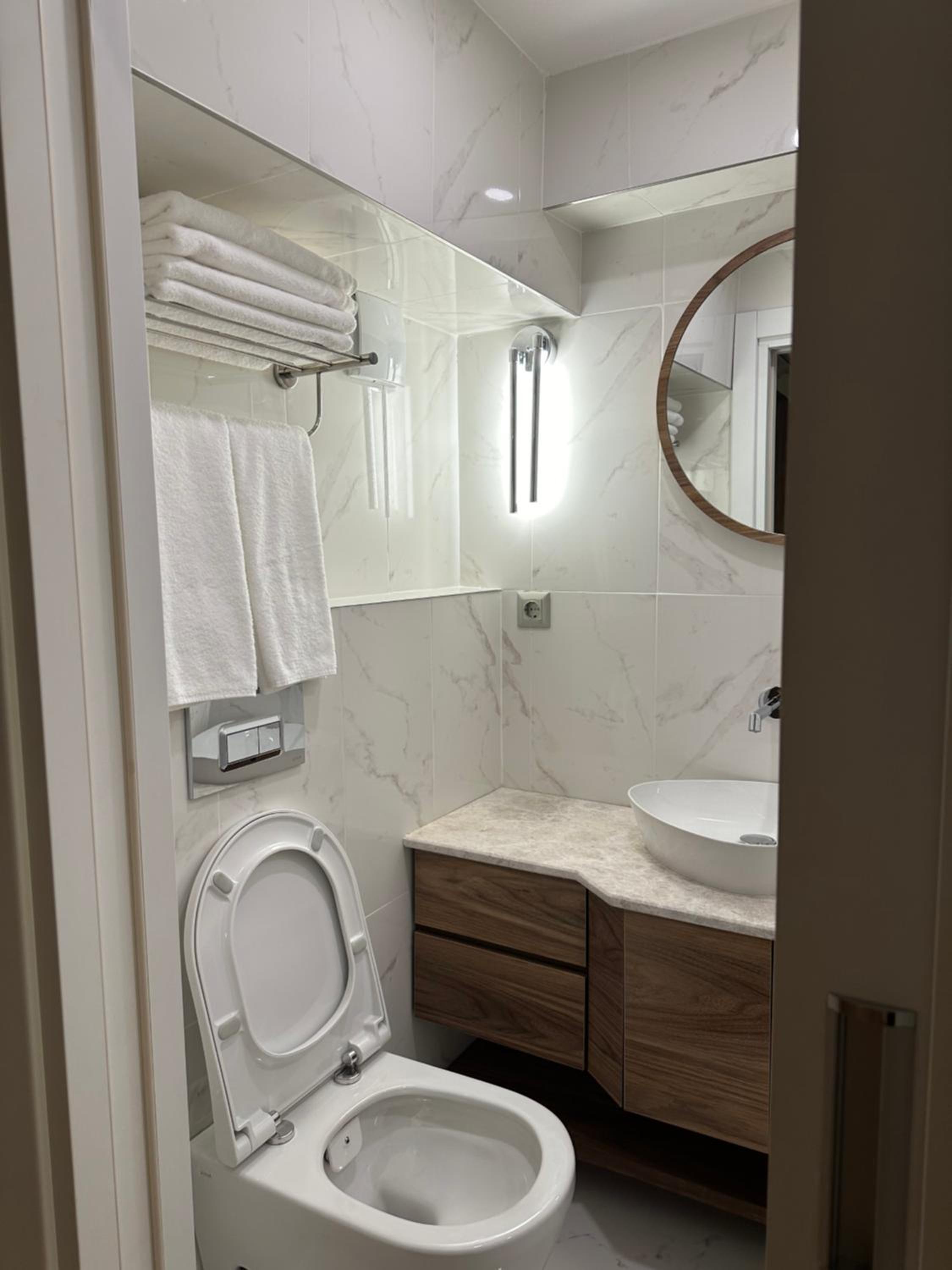 Iris Han Hotel - Image 7