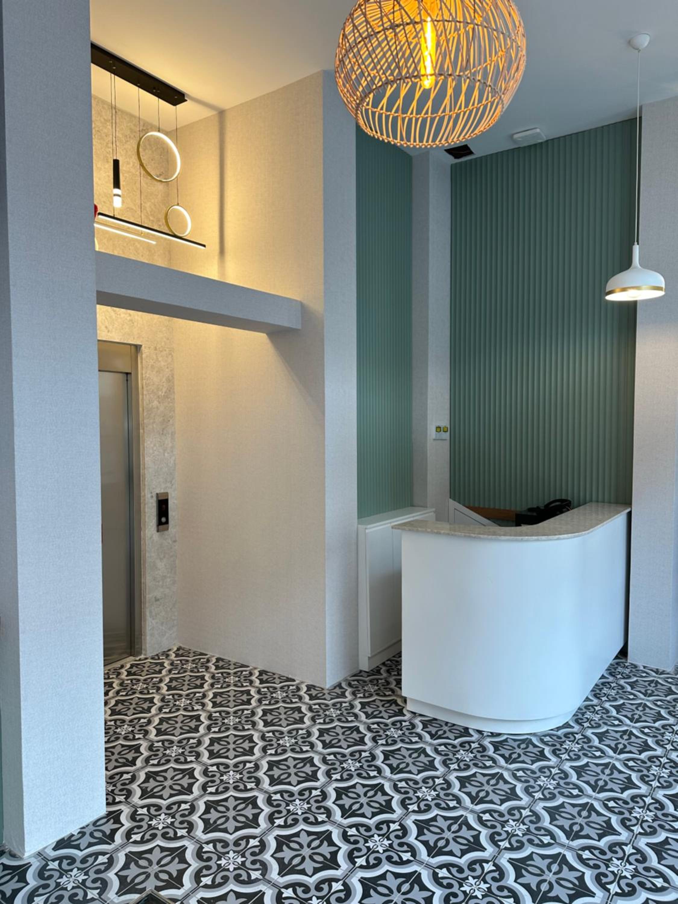 Iris Han Hotel - Image 13