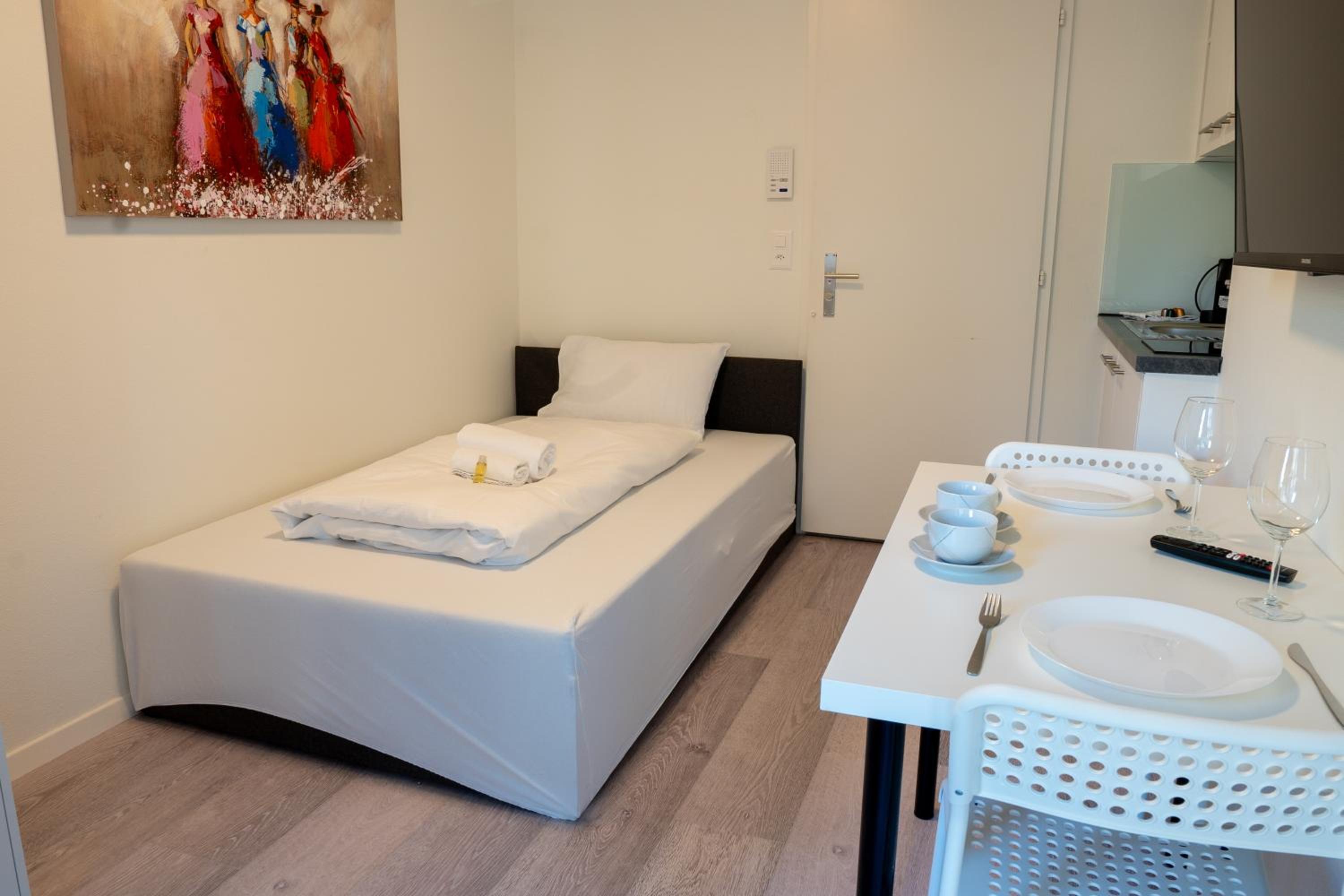 Cozy Urban Studio in the City BE-17