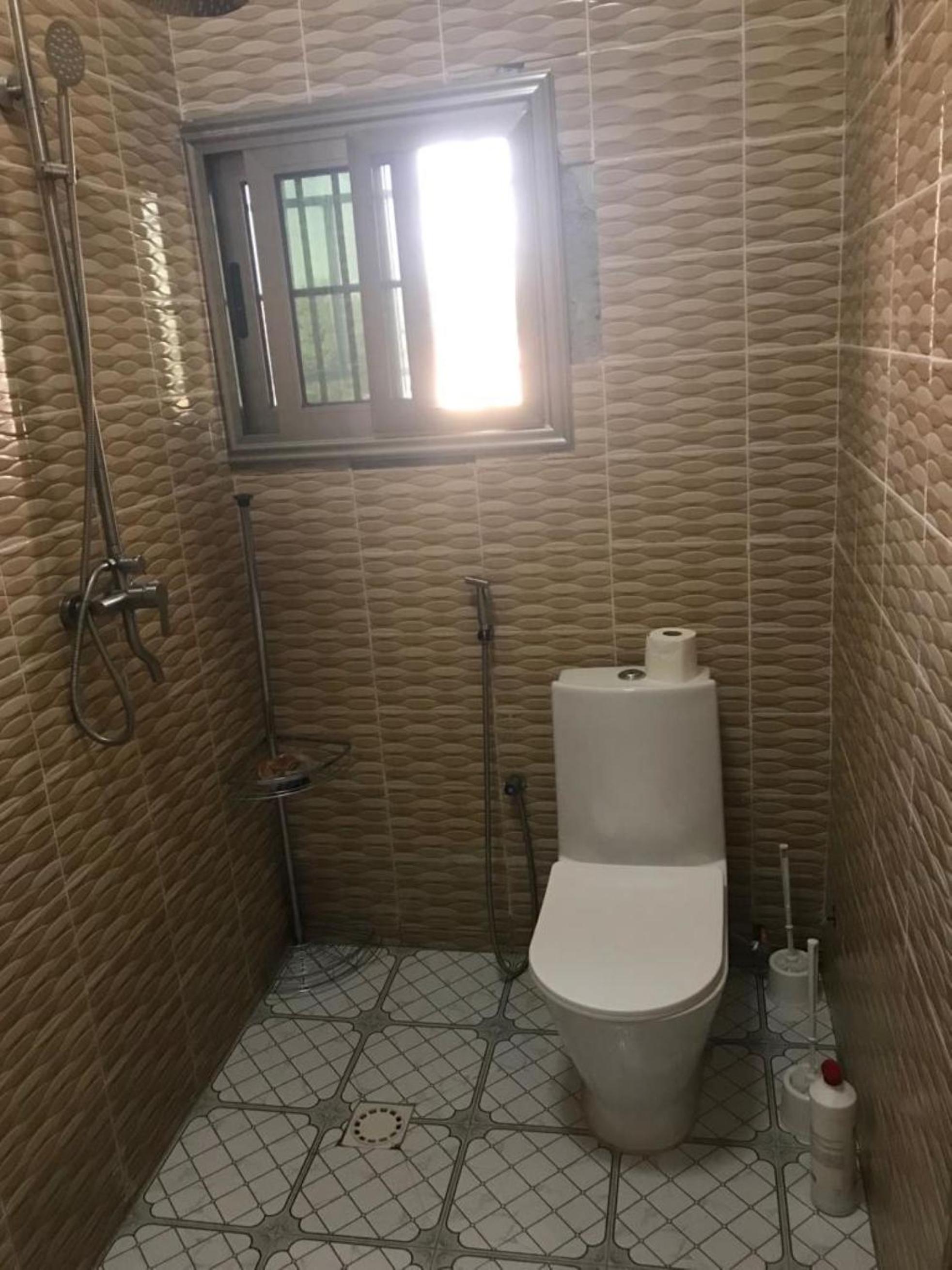 Two bedroom apartment Paradise estate Apt view 5