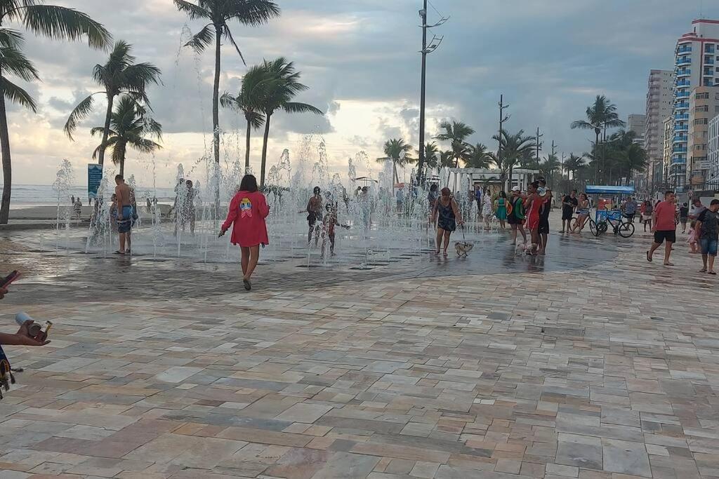 aptamento próximo a praia tupy, na baixada santist