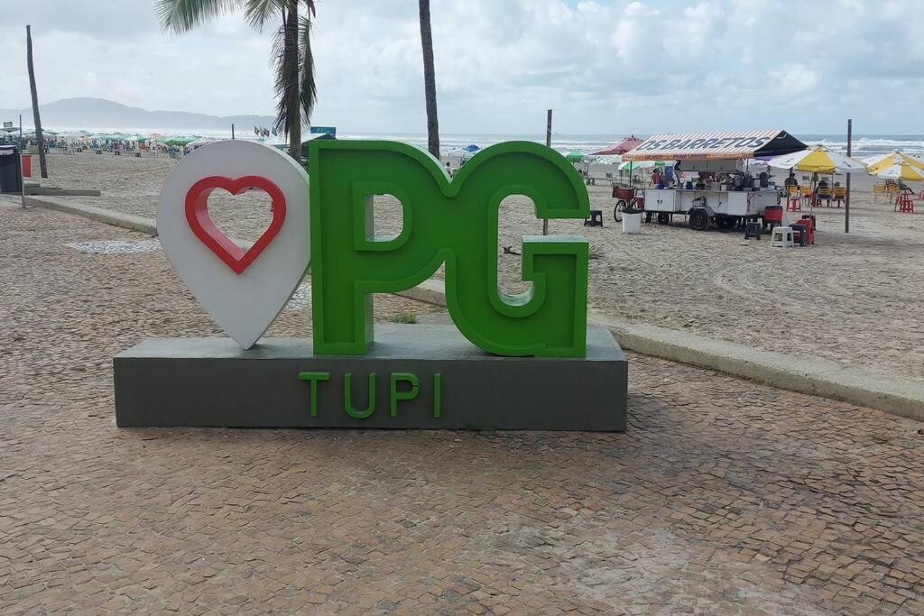 aptamento próximo a praia tupy, na baixada santist