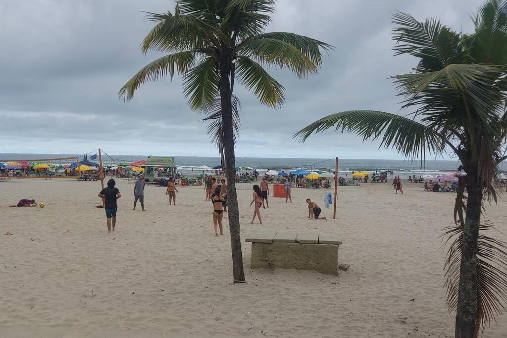 aptamento próximo a praia tupy, na baixada santist