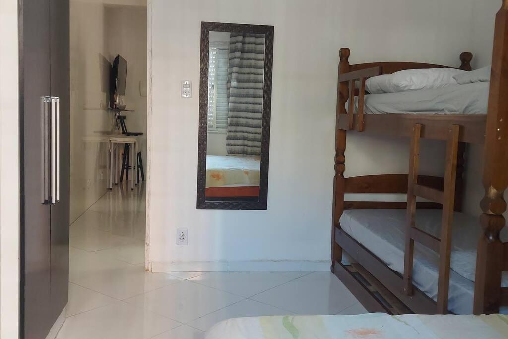 aptamento próximo a praia tupy, na baixada santist