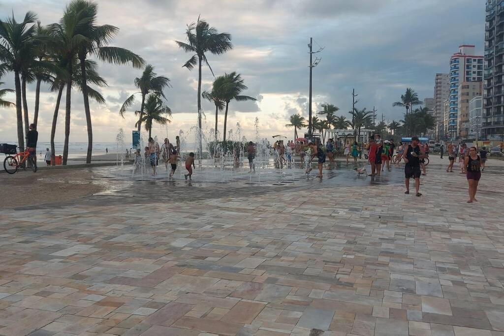 aptamento próximo a praia tupy, na baixada santist