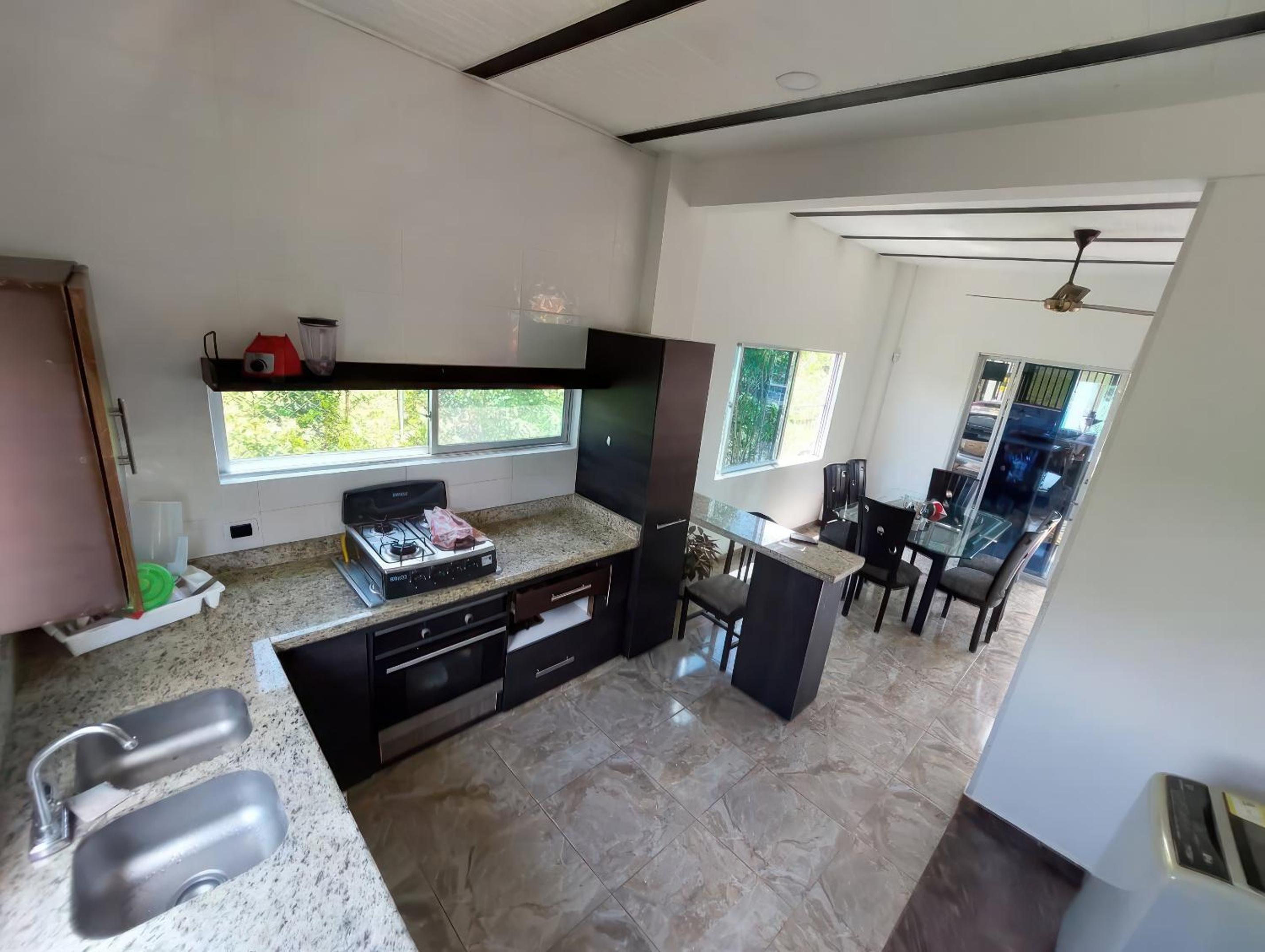 Casa con piscina privada y BBQ para Familias y parejas