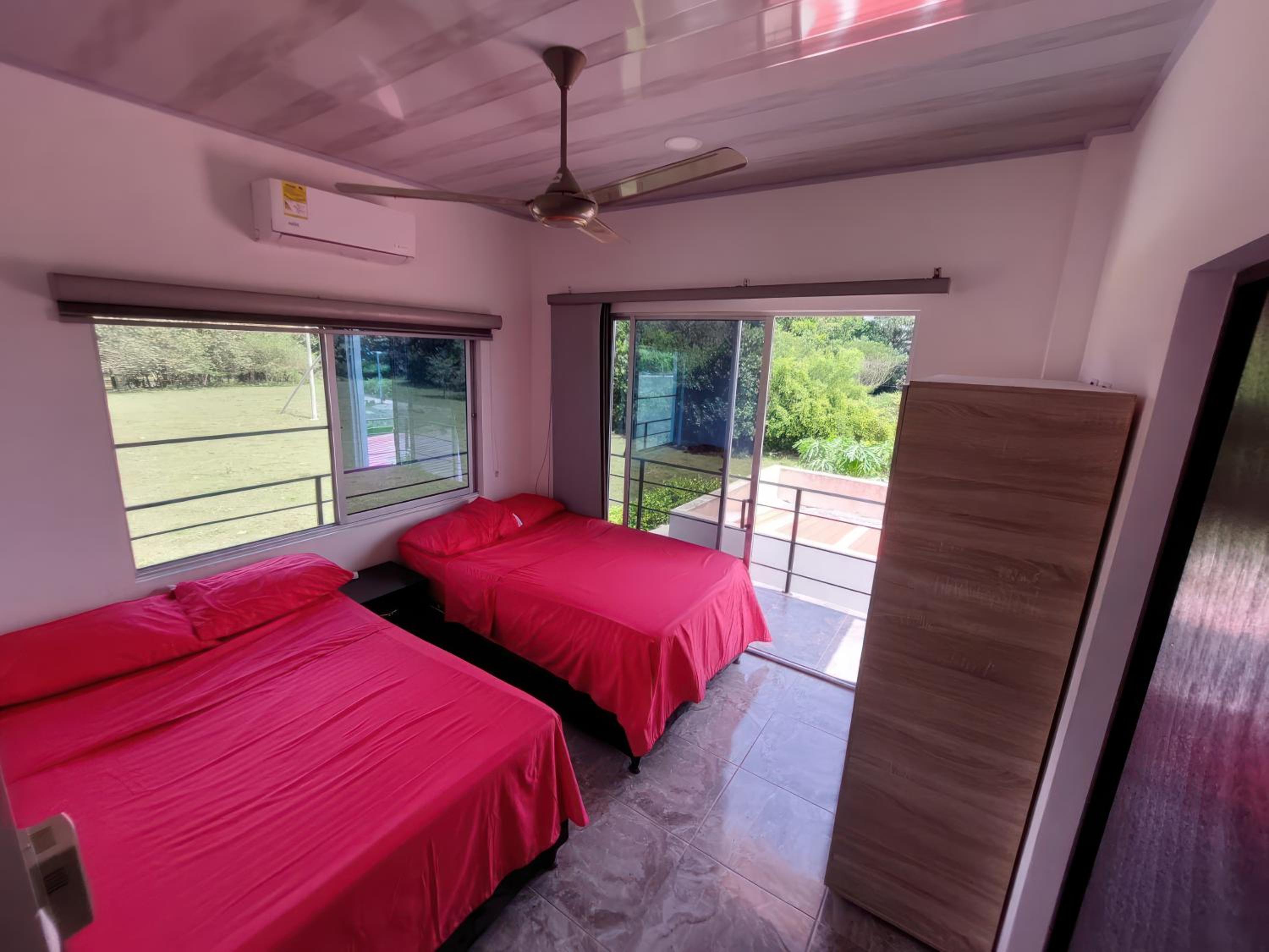 Casa con piscina privada y BBQ para Familias y parejas