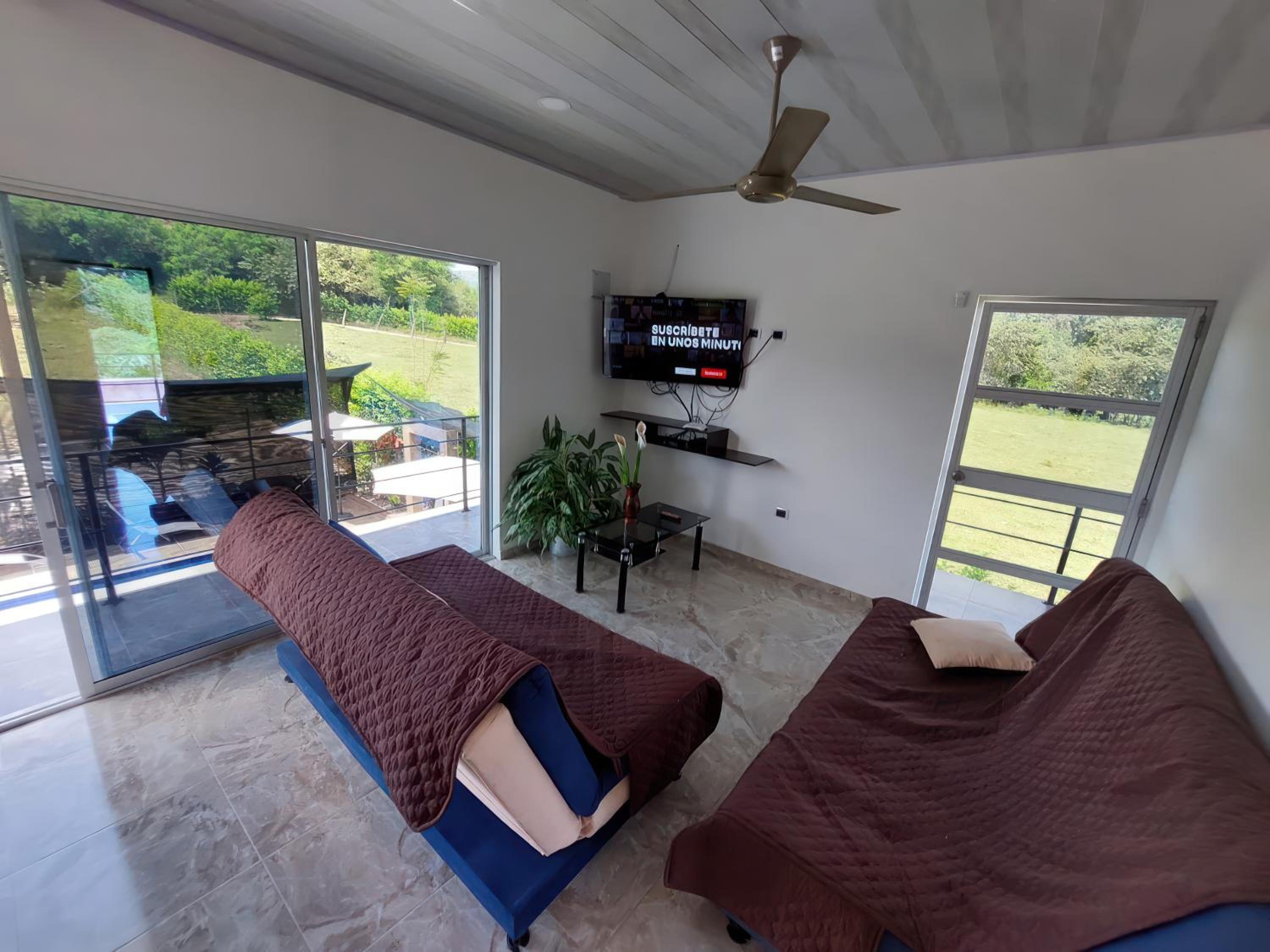 Casa con piscina privada y BBQ para Familias y parejas