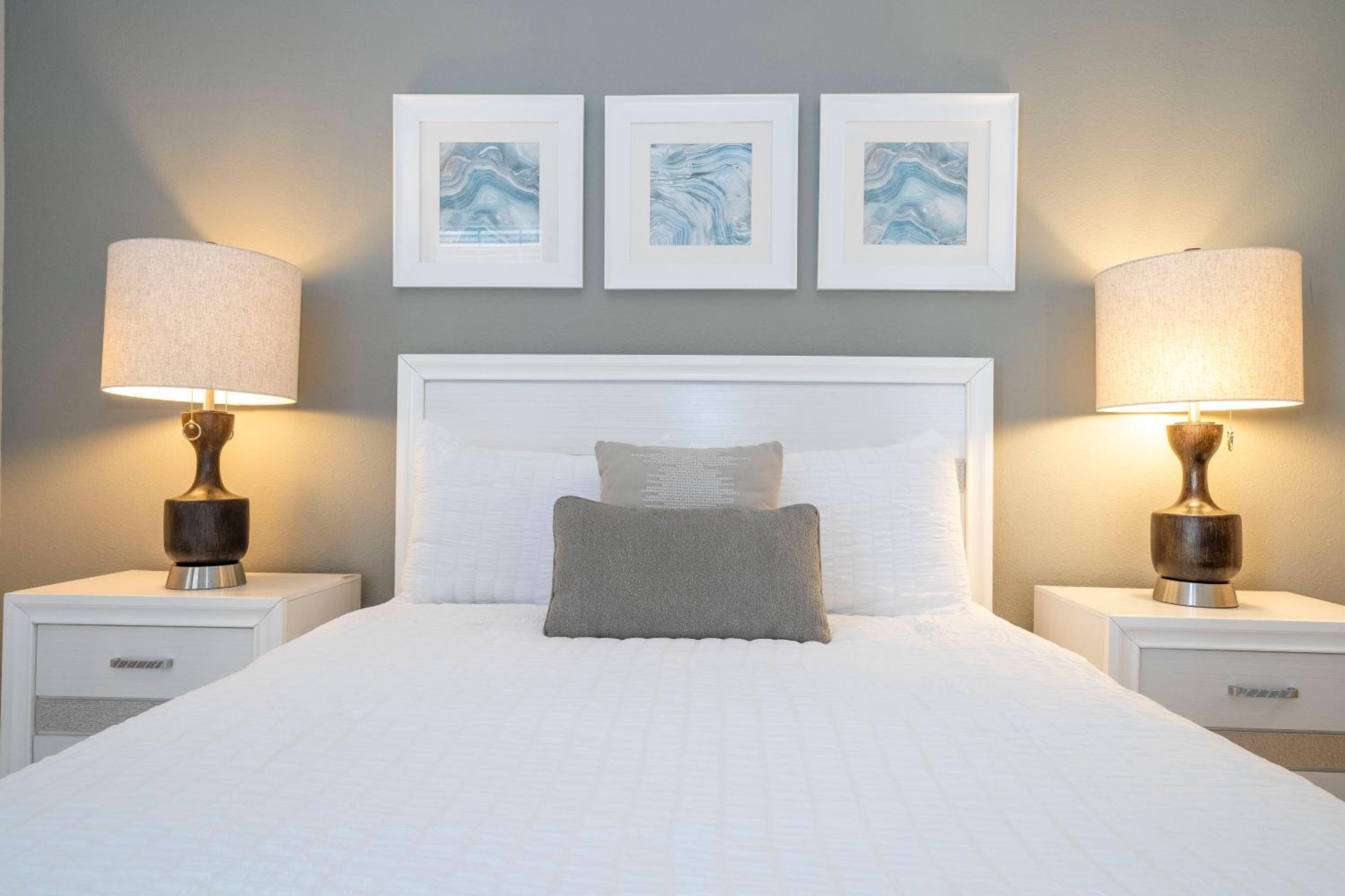 Awesome 4 Suites Villa 5 Min to Disney