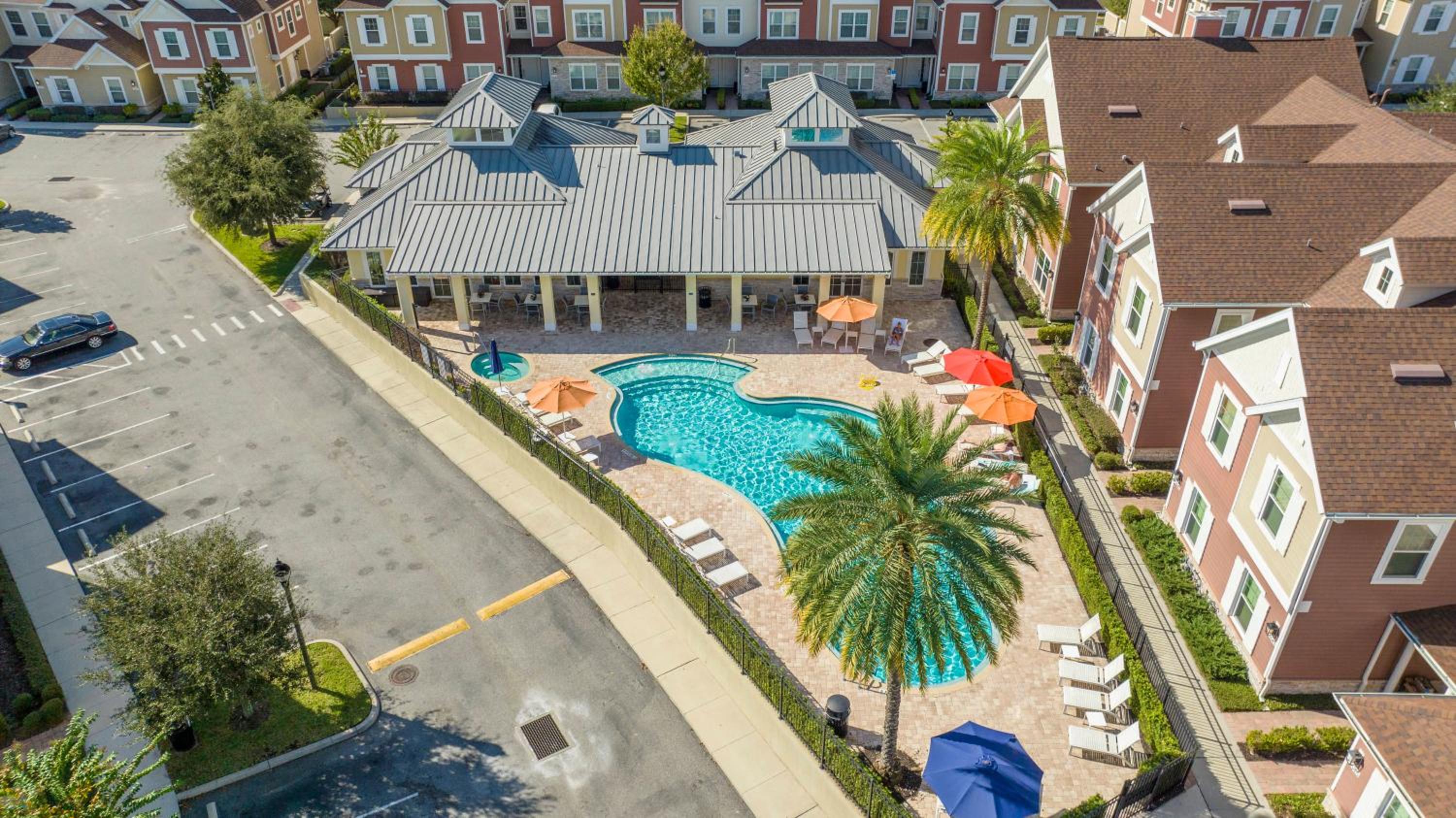 Awesome 4 Suites Villa 5 Min to Disney