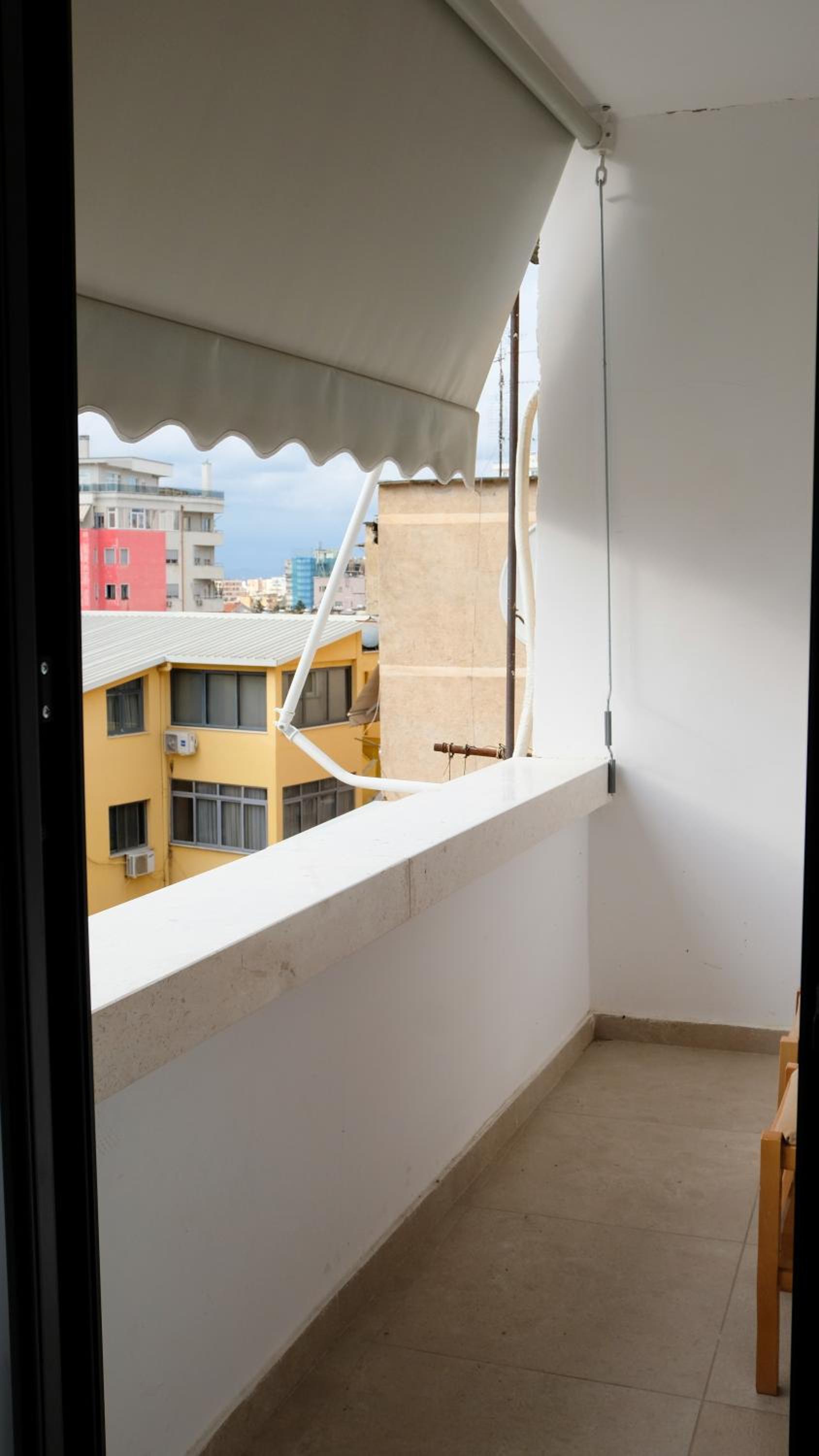 2E Center Apartment