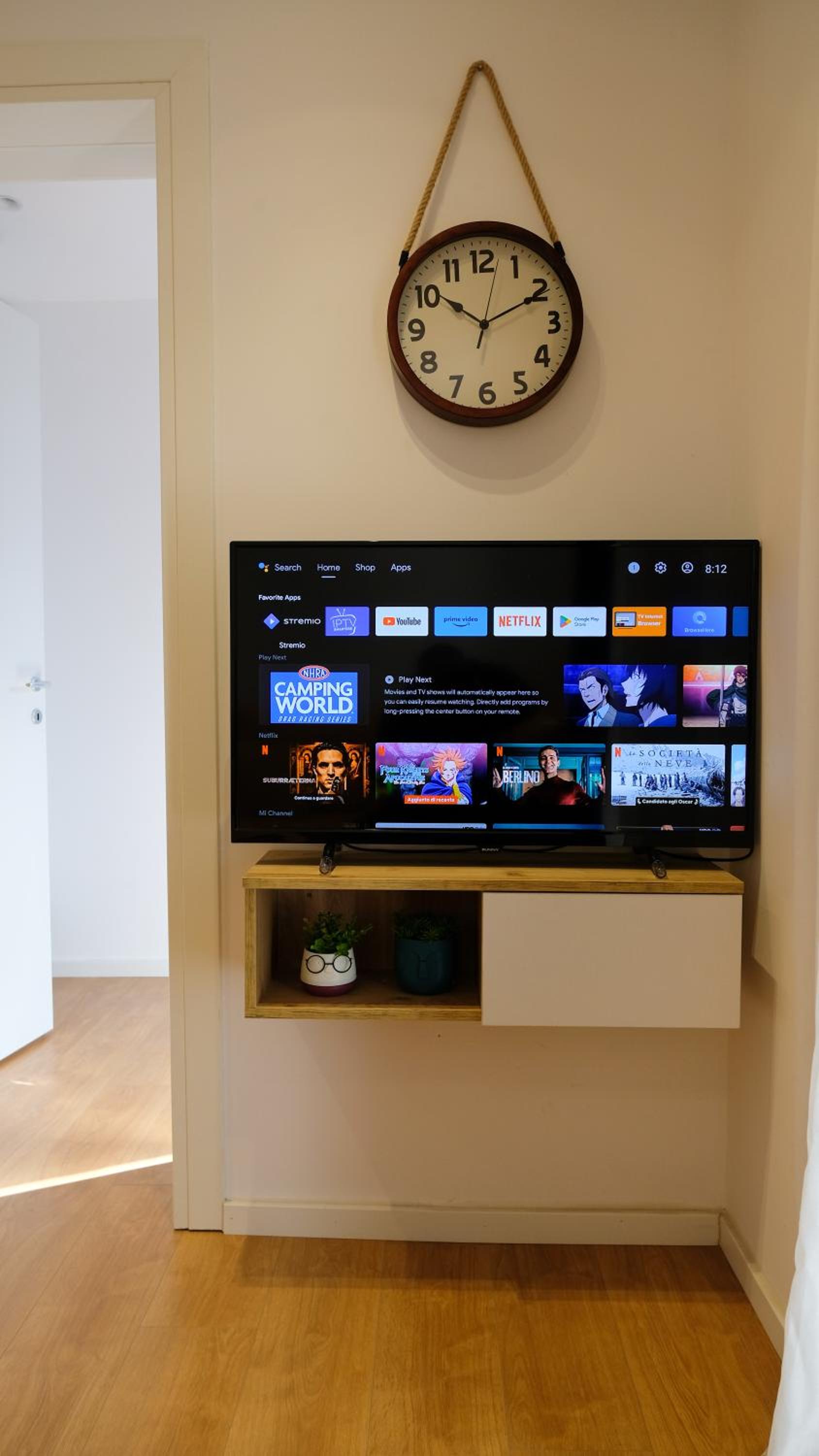 2E Center Apartment