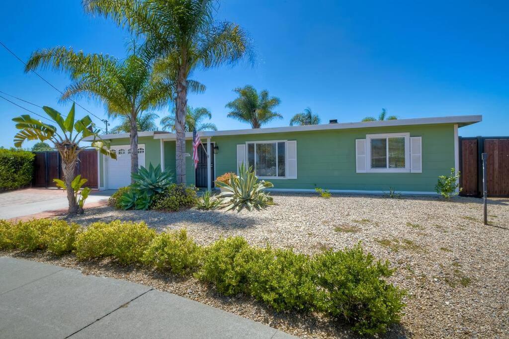 Hotel Nice Home, Ocean Views, And Open Space Views.