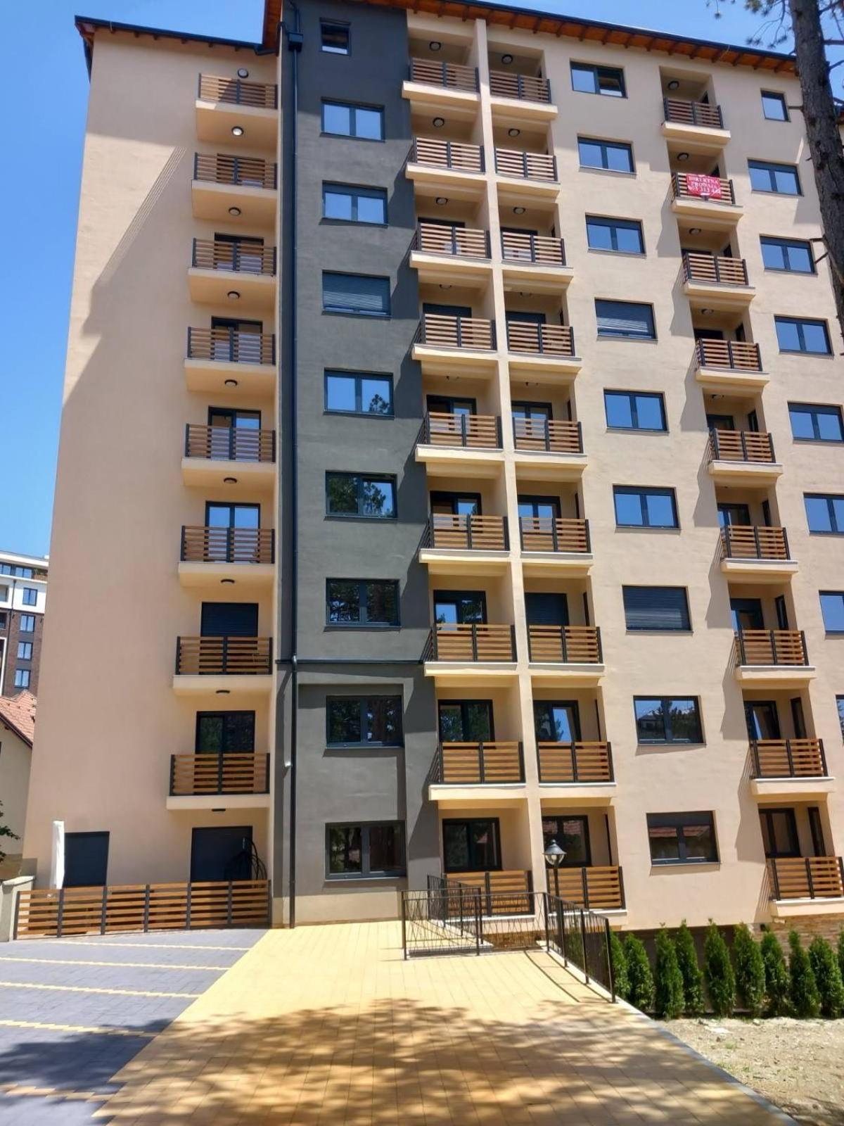 Gold Lux APARTMAN view 2
