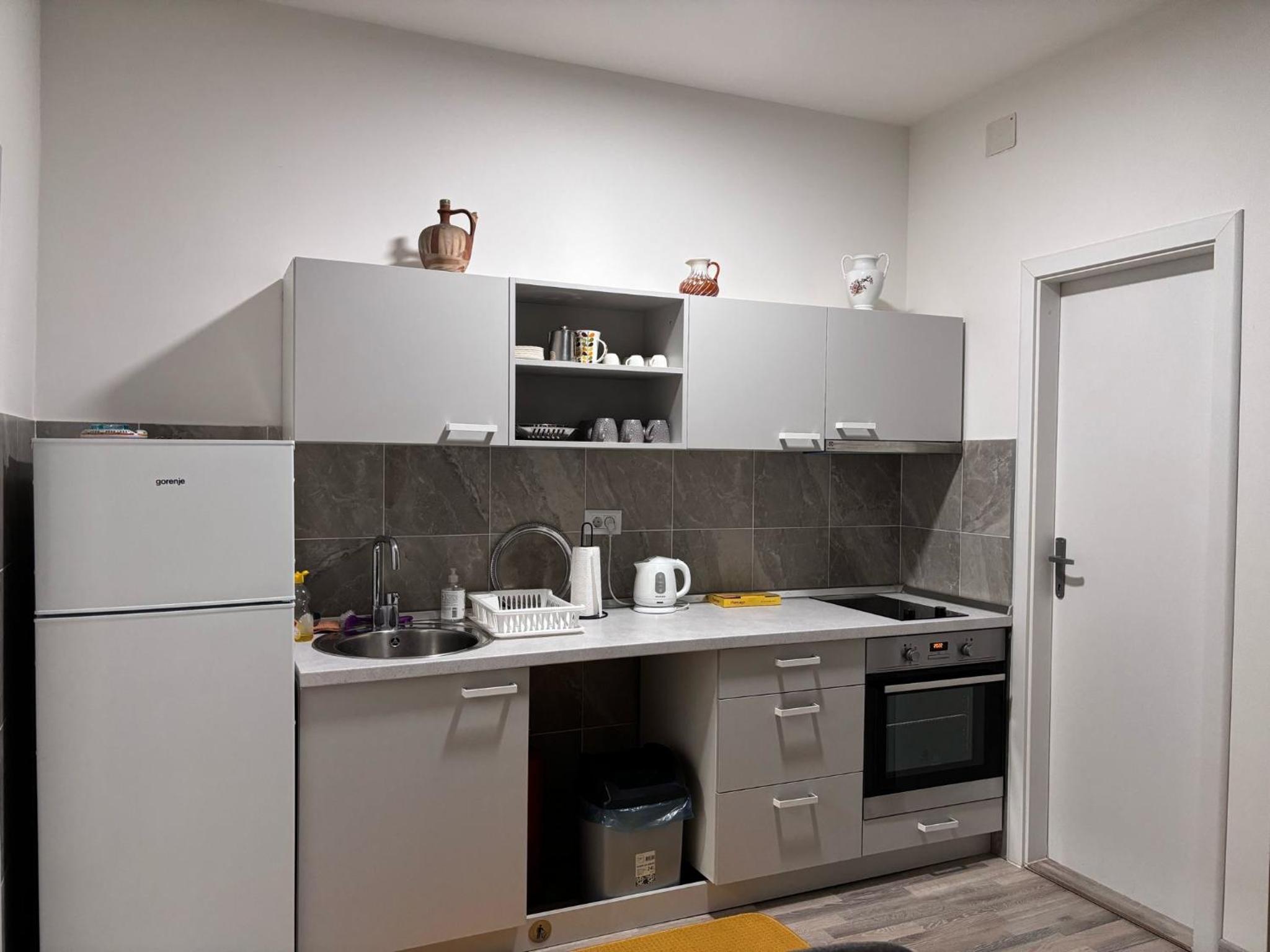 Apartment Grey Deluxe