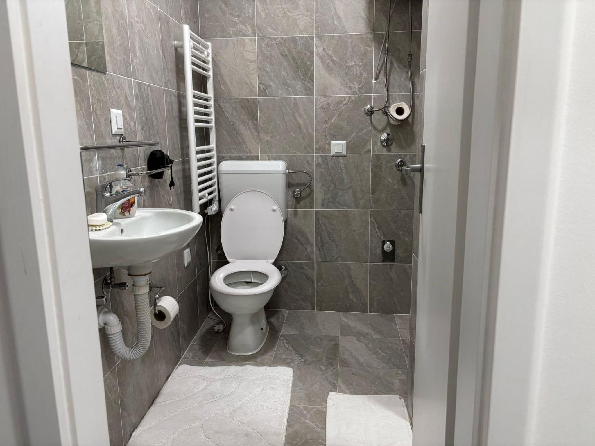 Apartment Grey Deluxe