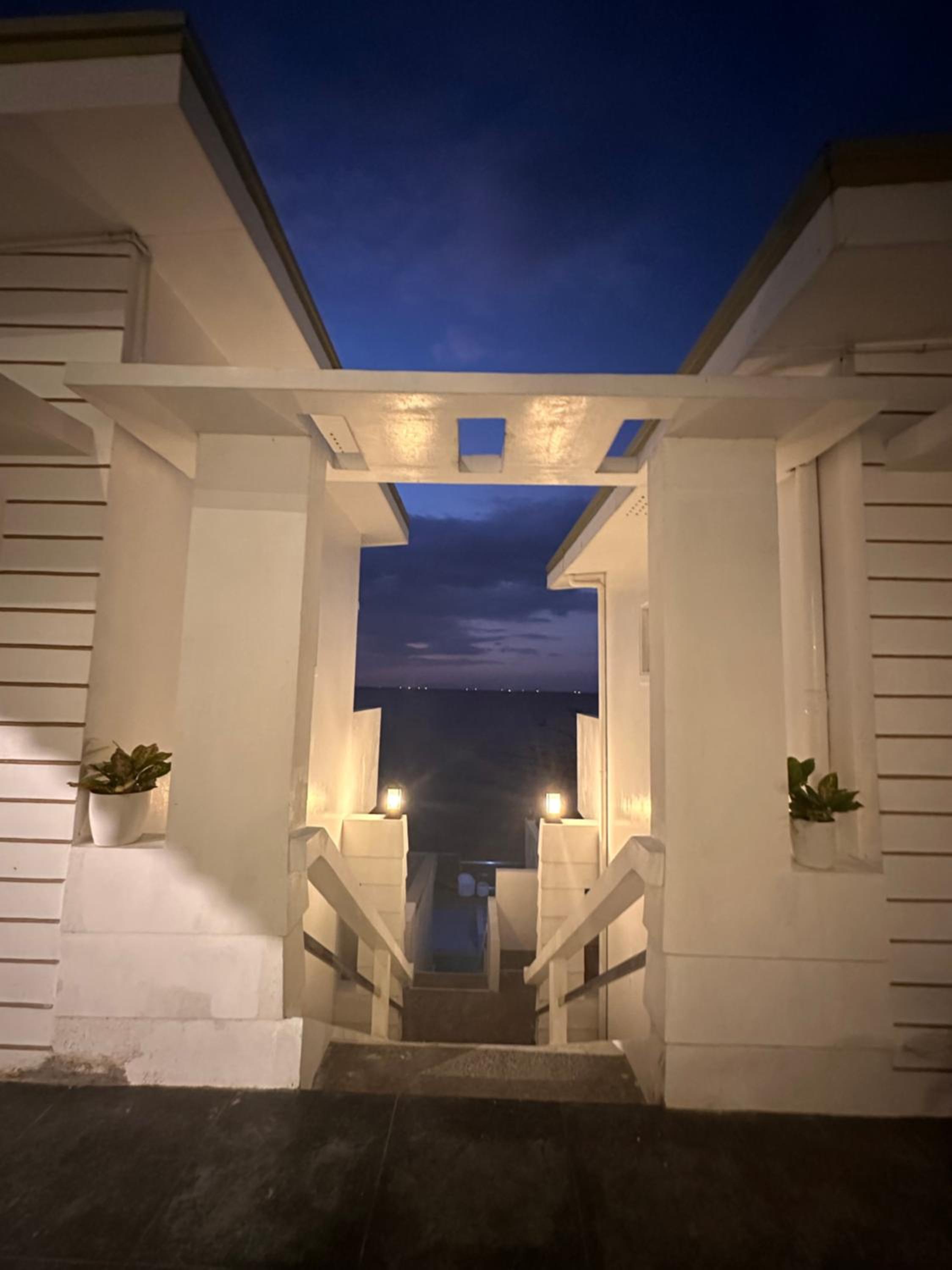 CasaDel Beach House