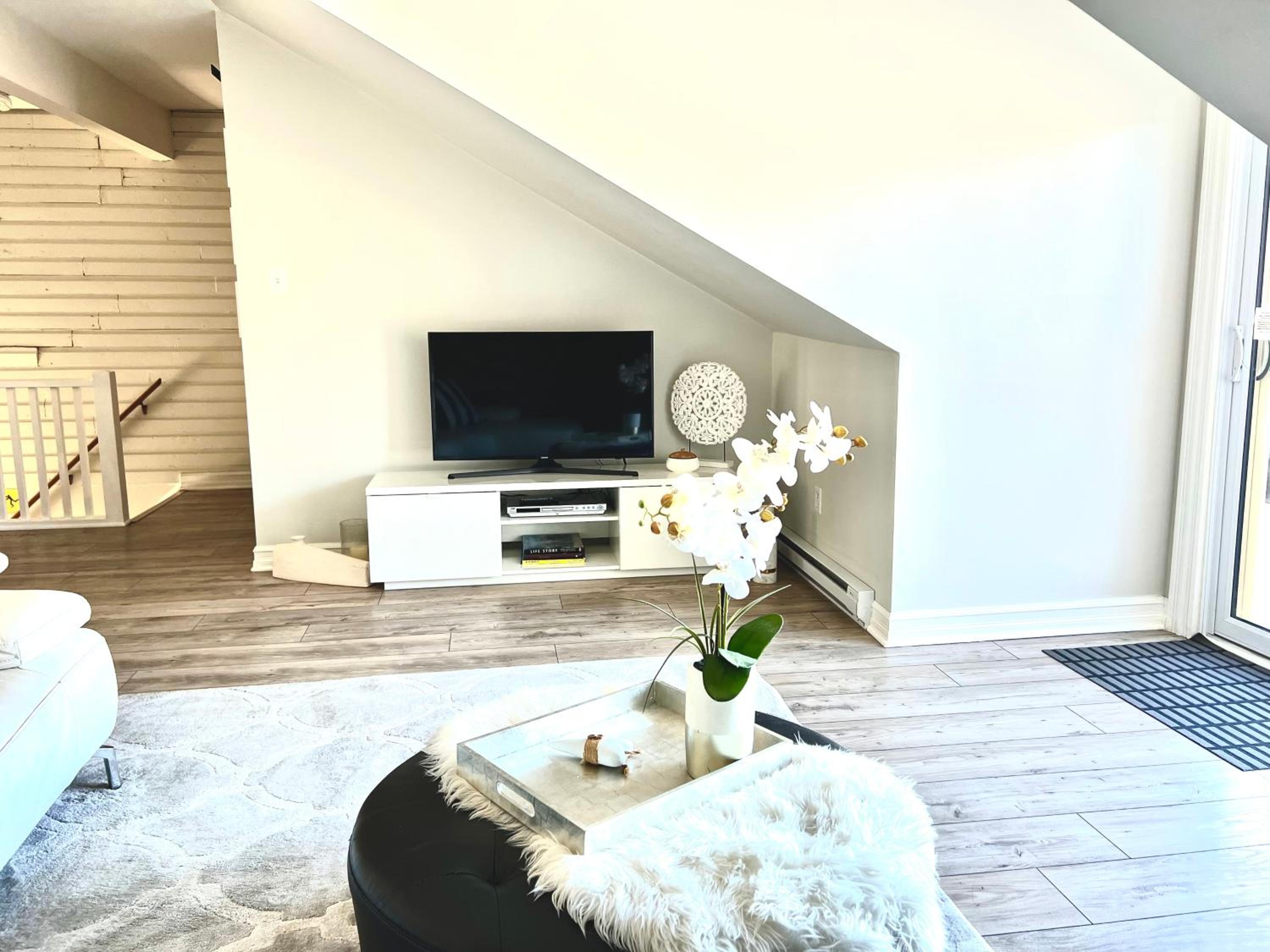 Luxury Heritage Escape with Spectacular Tay Basin View