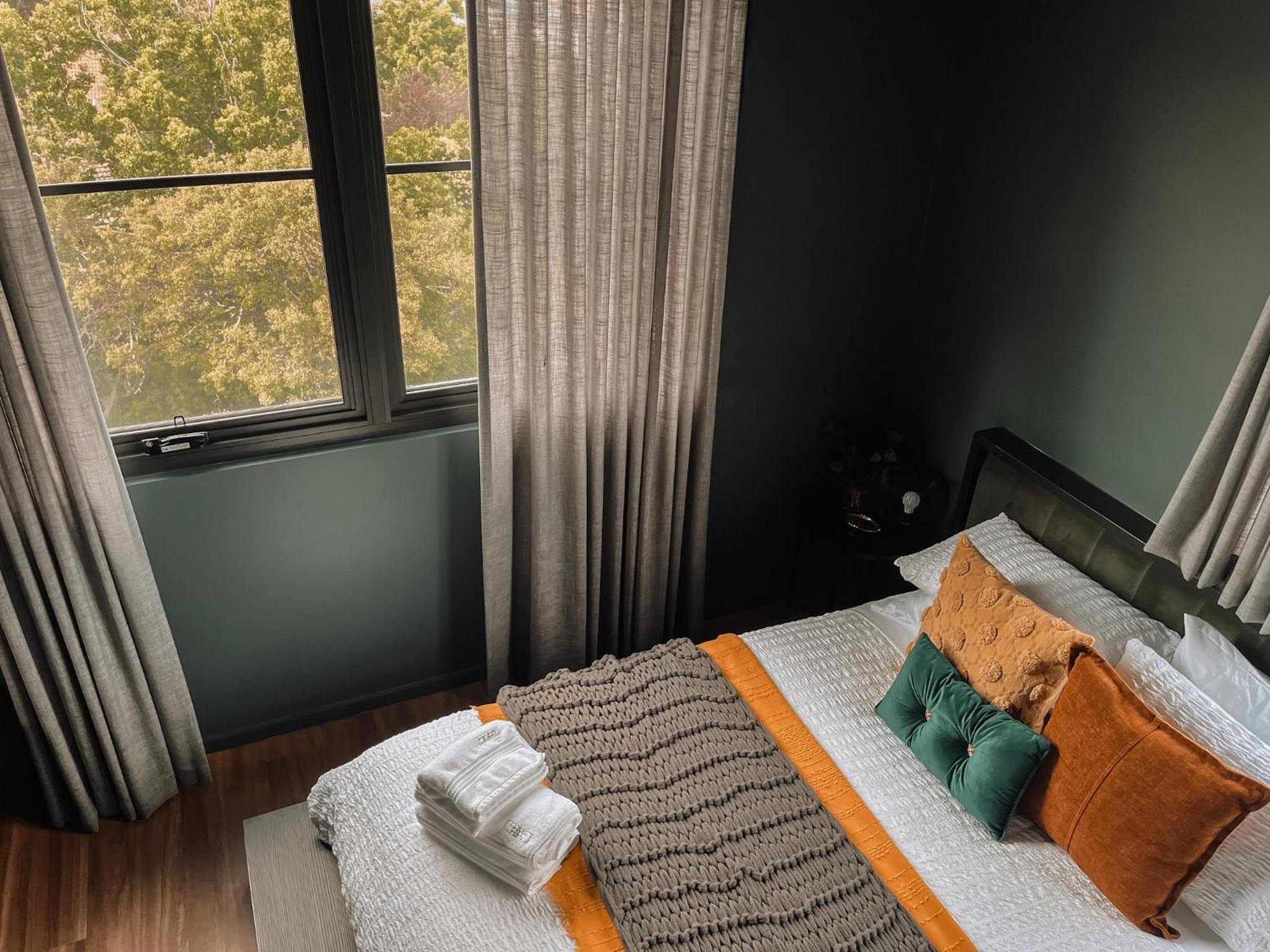 Green Rooms Braddon - Designer Micro Apartments